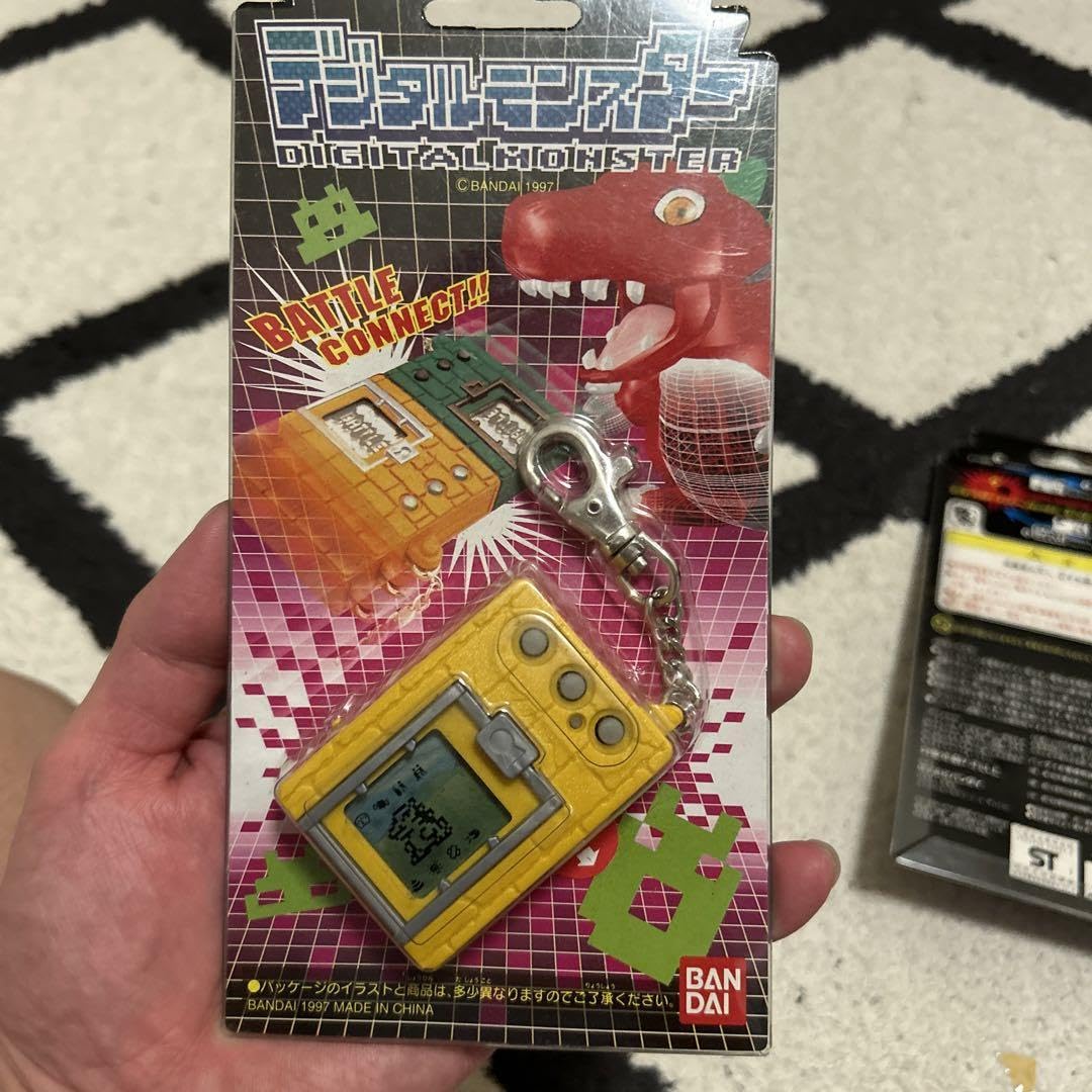 Amazon.co.jp: 初代デジモン育成デバイスバージョン2セット : ホビー 