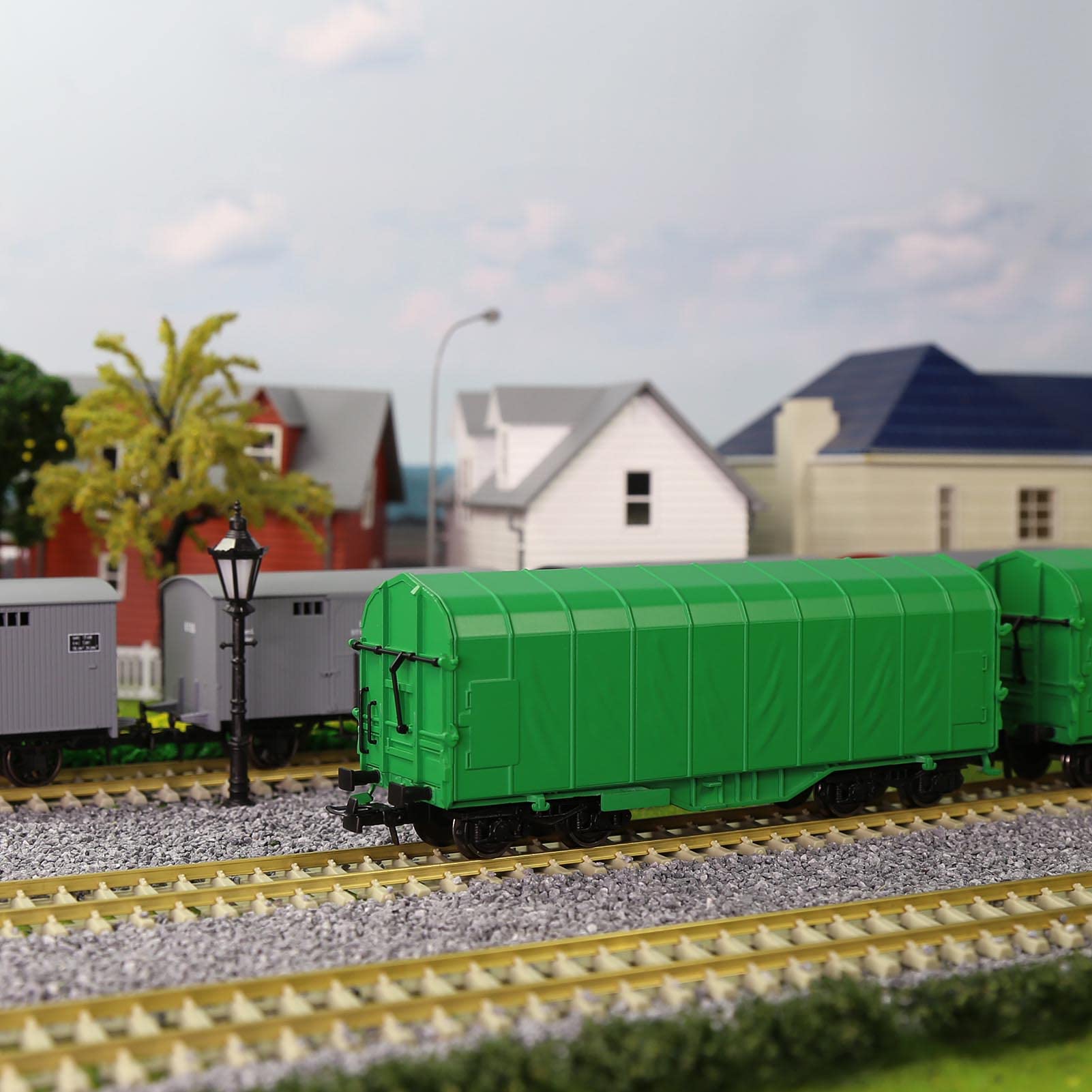 Evemodel 2 pezzi pista H0 1:87 modello trasporto ferroviario Wagon materiale rotabile carrello ferroviario paesaggistico (verde)