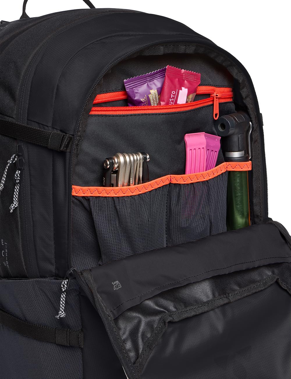 VAUDE Mountainbikerucksack 28L mit Volumenerweiterung, mit Trinksystem-Ausgang, Helmhalterung und Regenhülle - für Alpencross