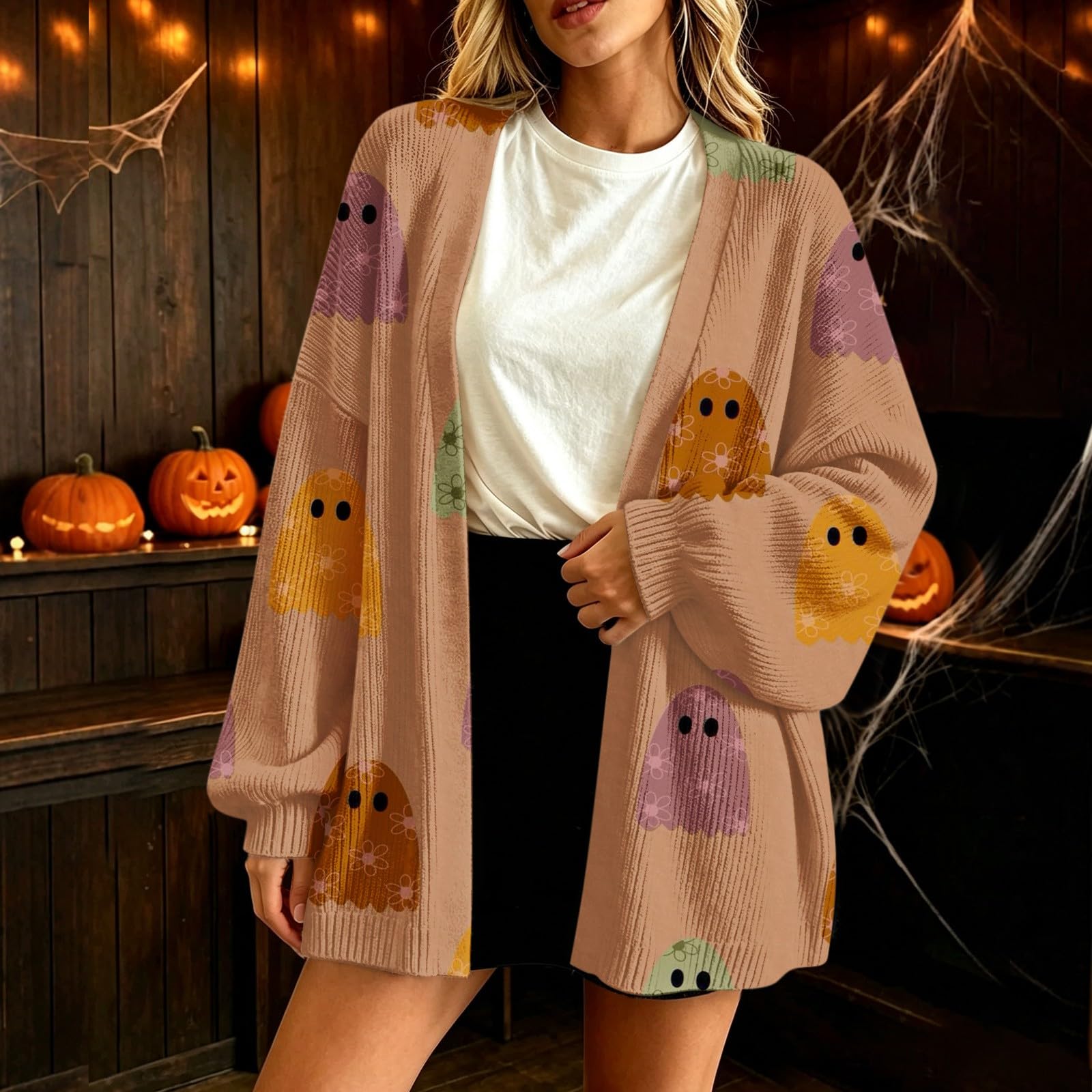 Cardigan autunnale da donna a blocchi di colore con zucca, aperto sul