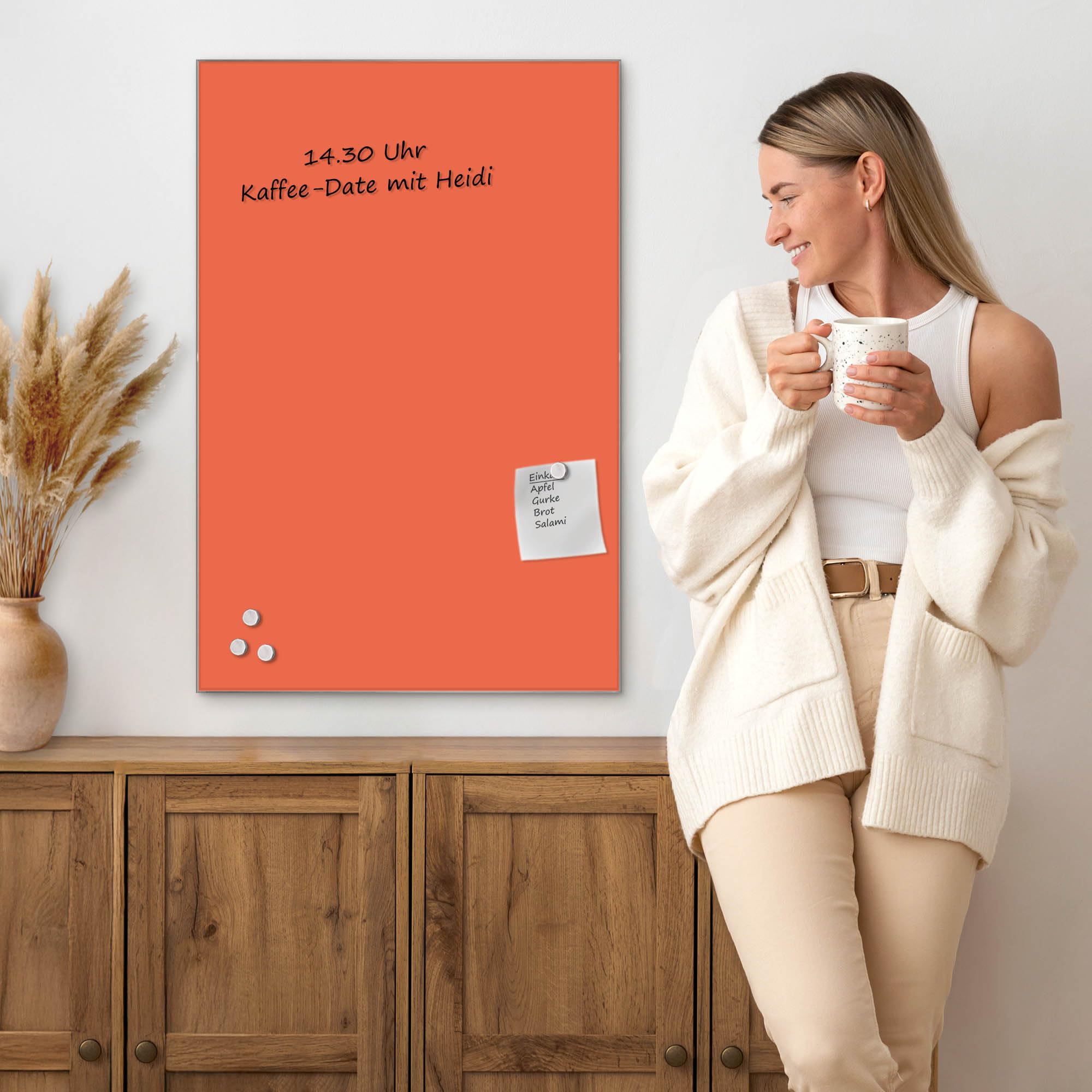 banjado Glas Magnettafel 60x90 in schlichtem Farbton, beschreibbar | Reduziertes Glas-Memoboard für klare Planung, in der Farbe Orange