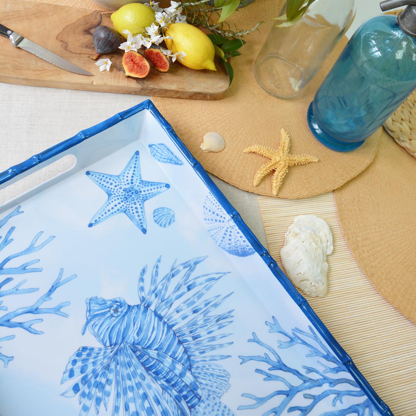 Les Jardins de la Comtesse – Bandeja grande de melamina con asas de coral 50 x 36 x 5 cm – Colección Piana