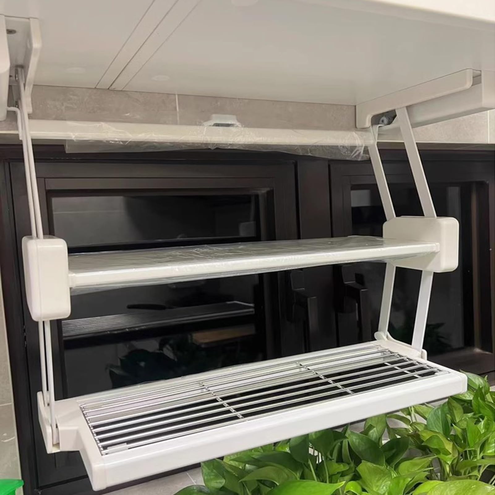 Zajmująca mało miejsca wysuwana półka – 2-poziomowy metalowy stojak na przyprawy do górnych szafek kuchennych, biały nizer 81 cm dla wydajnych rozwiązań do przechowywania
