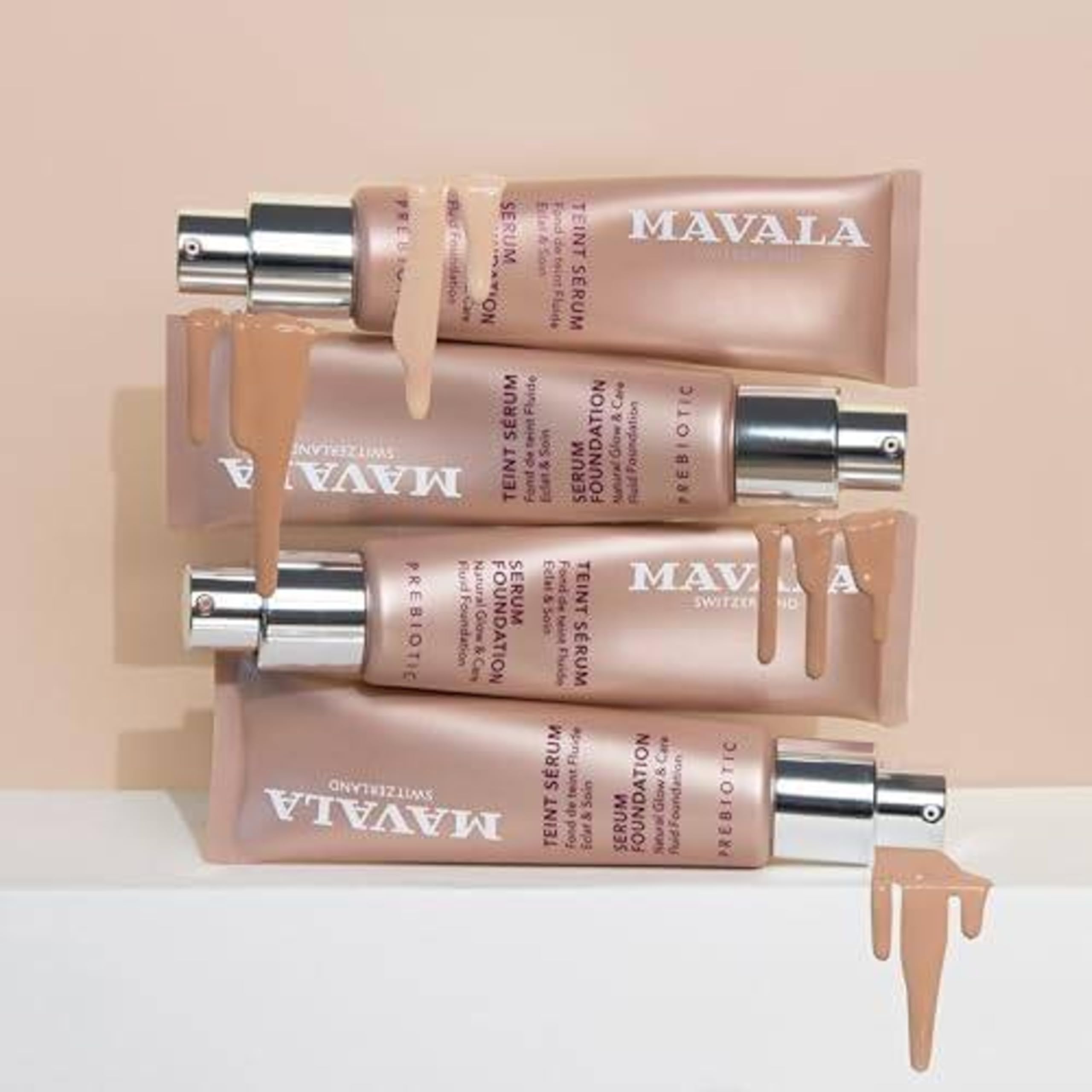 Mavala - Teint Sérum, Fond de Teint Fluide Eclat & Soin - Couvrance Modulable, Fini Semi-Mat Naturel - Soin Visage Apaisant, 83% de Soin - Teinte Dark, 30ml