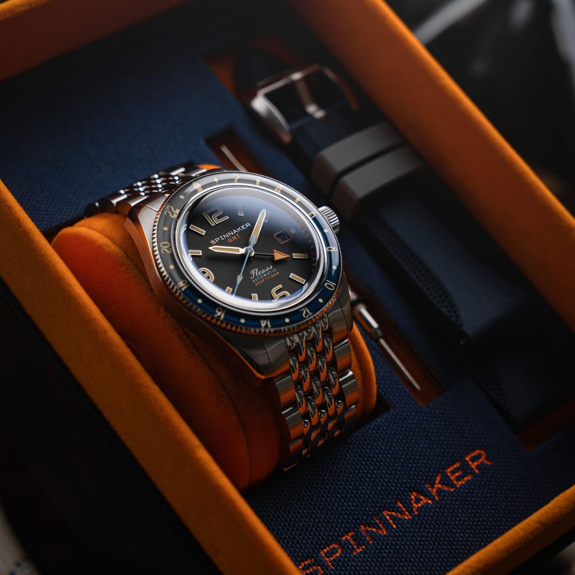 Spinnaker Herren Fleuss GMT Automatikuhr mit massivem Edelstahlarmband SP-5120