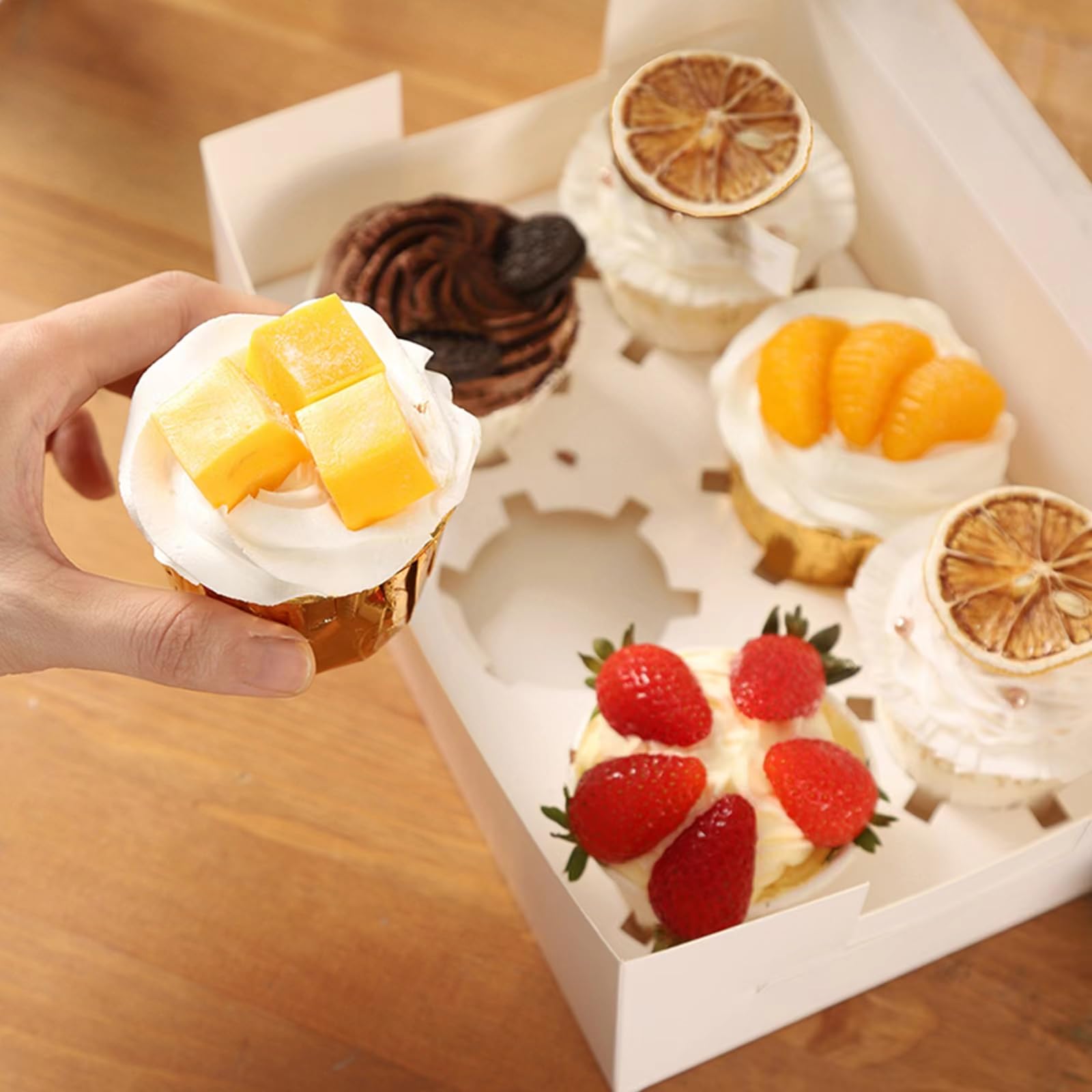 C.X.Y. 50 pezzi Scatole per Muffin Cupcake con i fondi fori Finestra Vetrina Trasparente dolce torta (1 FORO