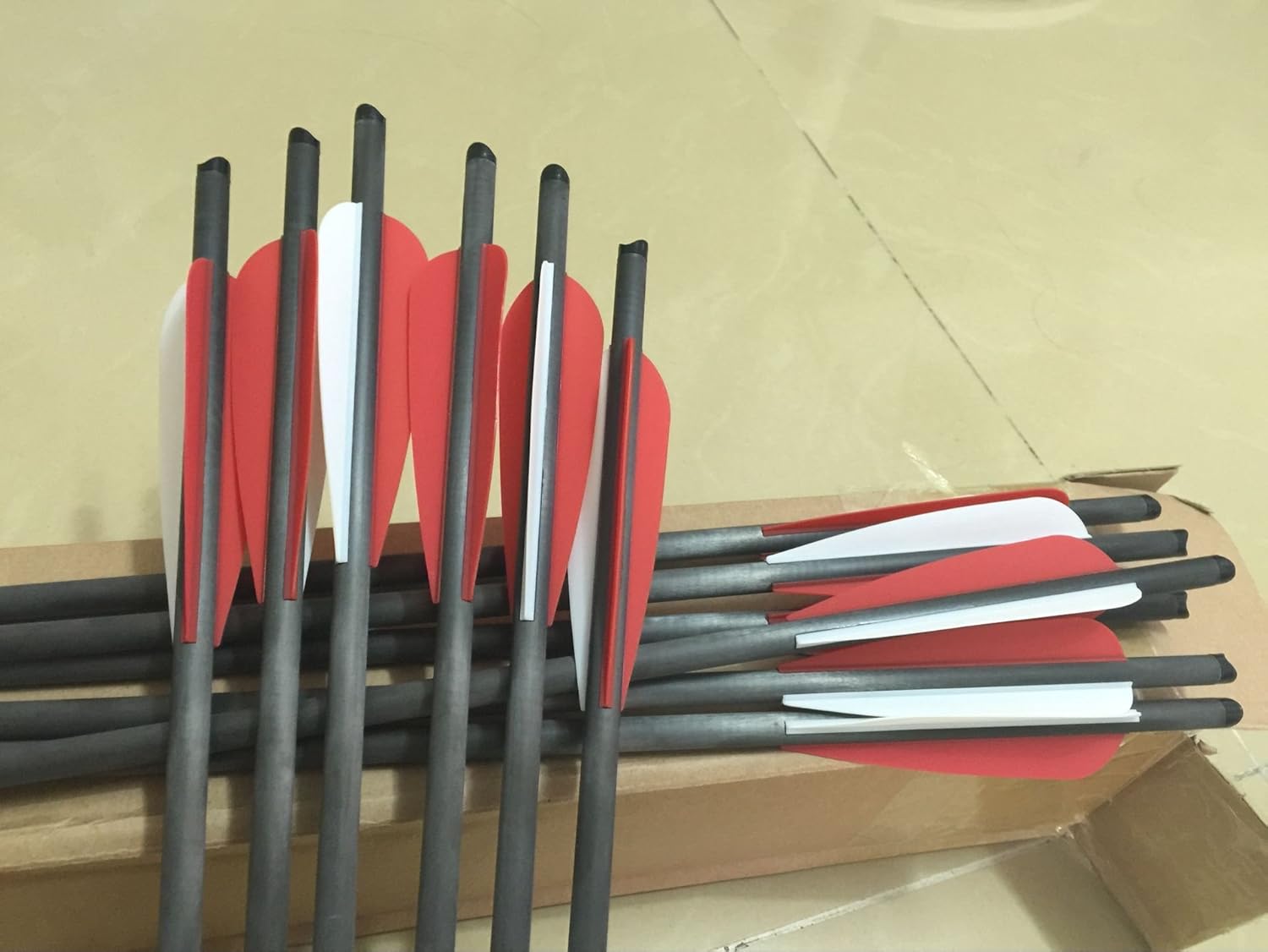 100% Carbon Fiber Crossbow Arrow Crossbow Bolts for Archery Hunting Pack of 12