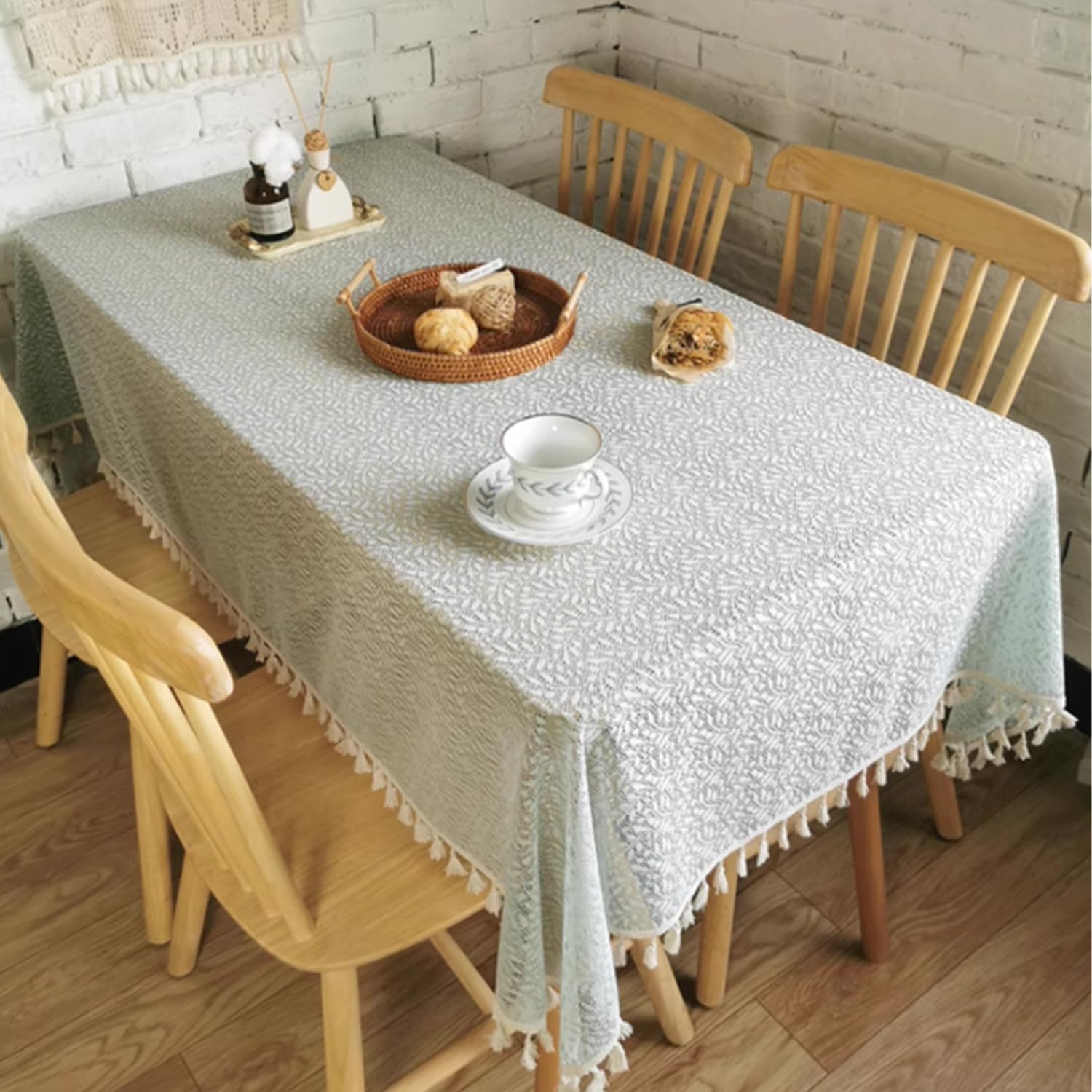 FOELANNE Embroidered Lace Tablecloth, Lace Coffee Table Cloth Embroidered Leaf With Tassels Multiple Sizes(100x140cm)