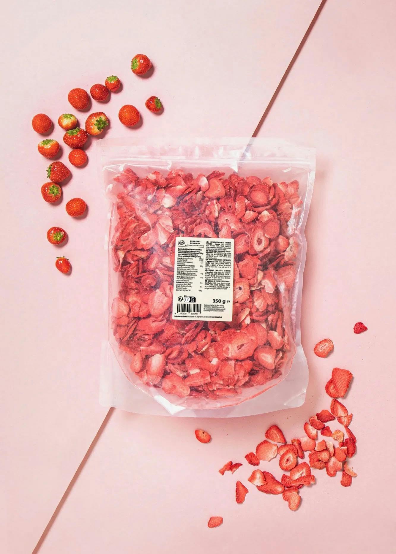 KoRo - Fragole liofilizzate a fettine 2 x 350 g - 100% fragole liofilizzate senza conservanti, ideali come snack di frutta e in muesli e dolci, gusto naturale