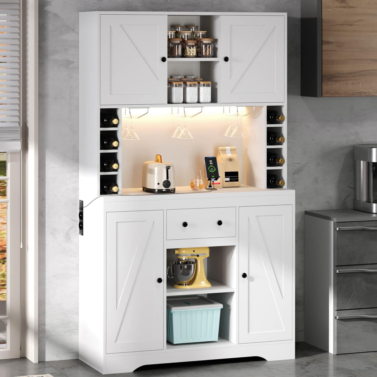 Sweiko Meuble de Cuisine avec Porte-Verres et Cave à Vin, Buffet Haute avec Prises et USB, Sideboard multifonctionnelle avec LED Intelligent, Plan de Travail