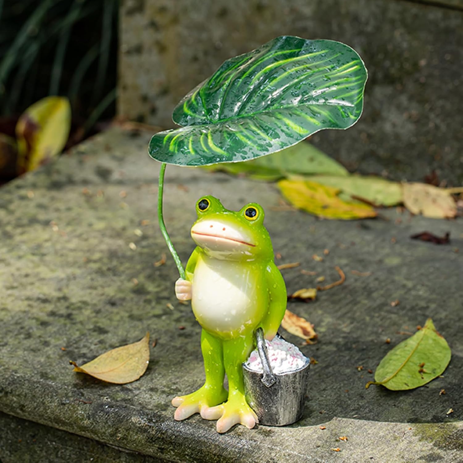 英国ガーデンオーナメントカエルのオーナメント 石膏製 英国ガーデン