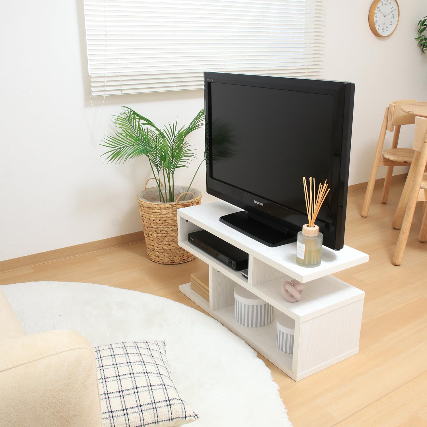 Amazon.co.jp: 不二貿易 S字型TV台 幅79.2×奥行29.5×高さ38.4cm