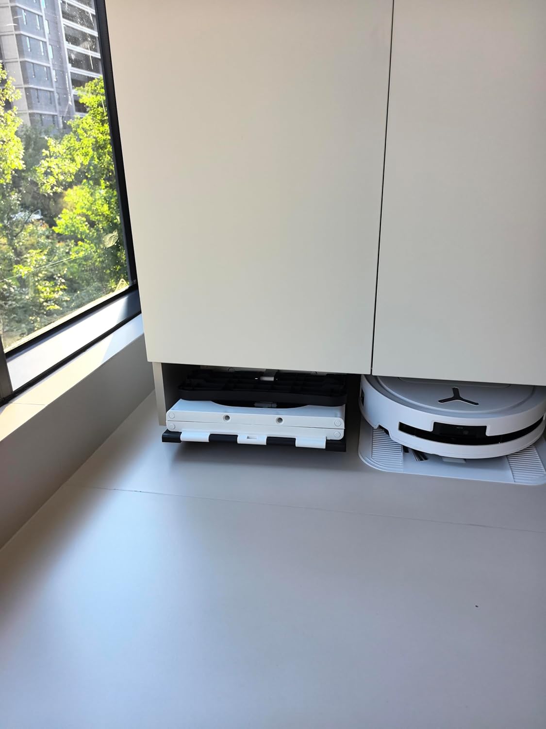 2 Step Stool Foldable, Non-Slip Steps, Folding Step stool for Adults & Kids, Plastic Step Stool Pool Ladder, Collapsible Stools 2 Step Ladder for Kitchen Toilet Bedroom Office RV, Holds 330 lbs, White