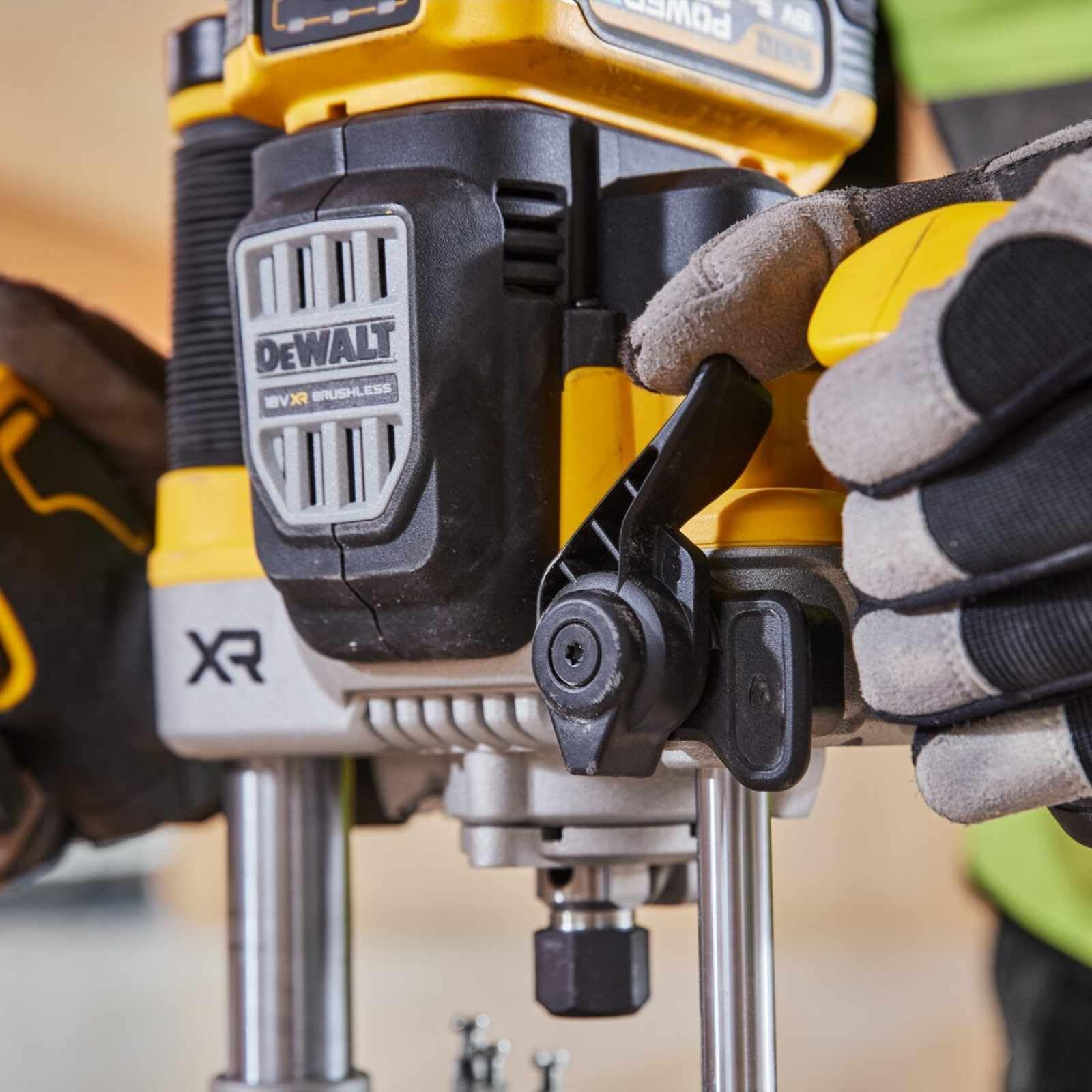 Dewalt Akumulatorowa frezarka górnowrzecionowa, 18 V/5 Ah