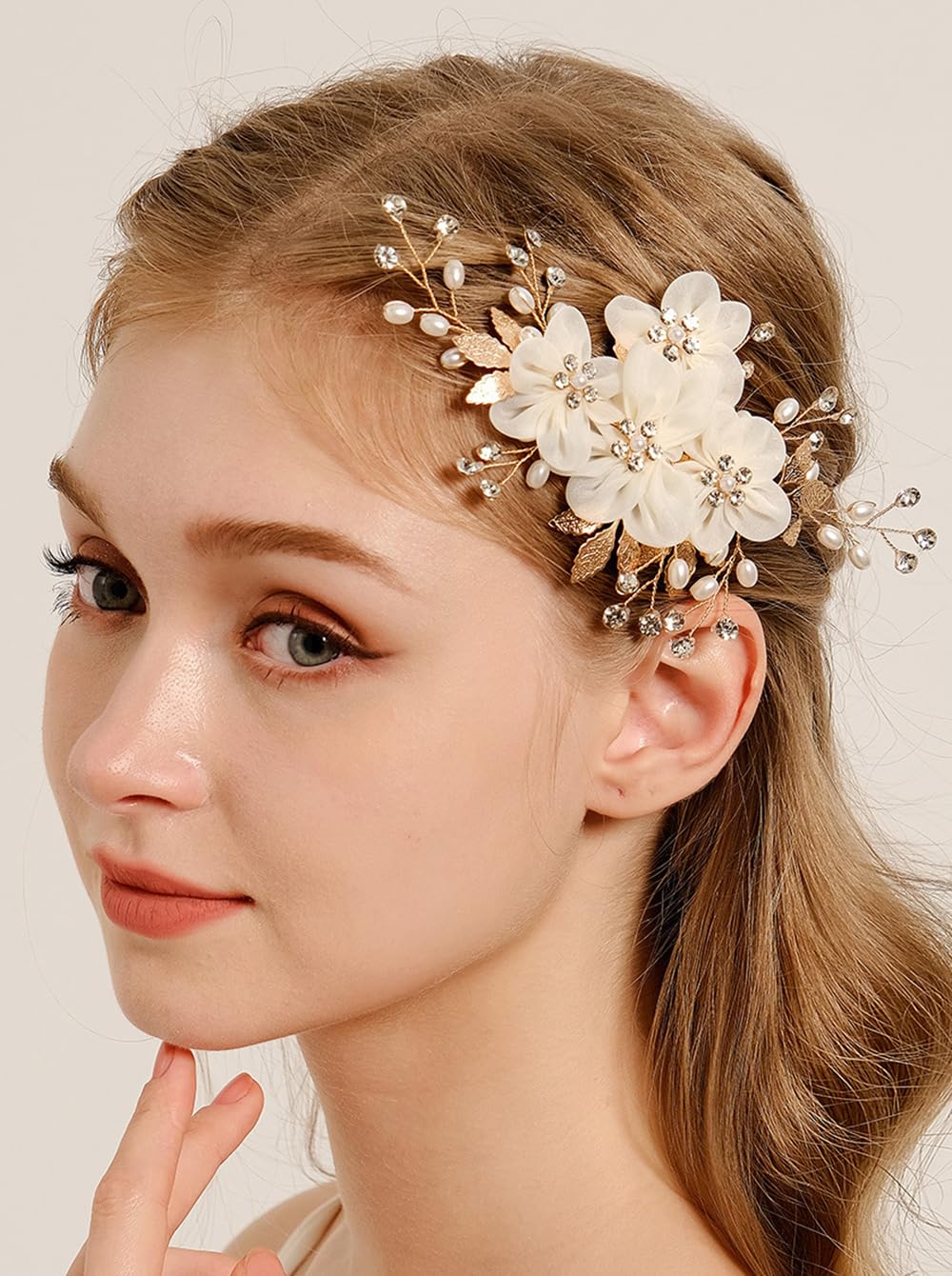 Missgrace Bridal Gold Flower Hair Comb Sparkling Rhinestones Pearls Hair Clips for Women Elegant Hair Comb Hair Accessoires for Bride Women