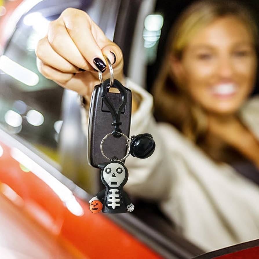 Amazon.co.jp : [Sakmura] ゴーストフェイスキーホルダー - ハロウィン