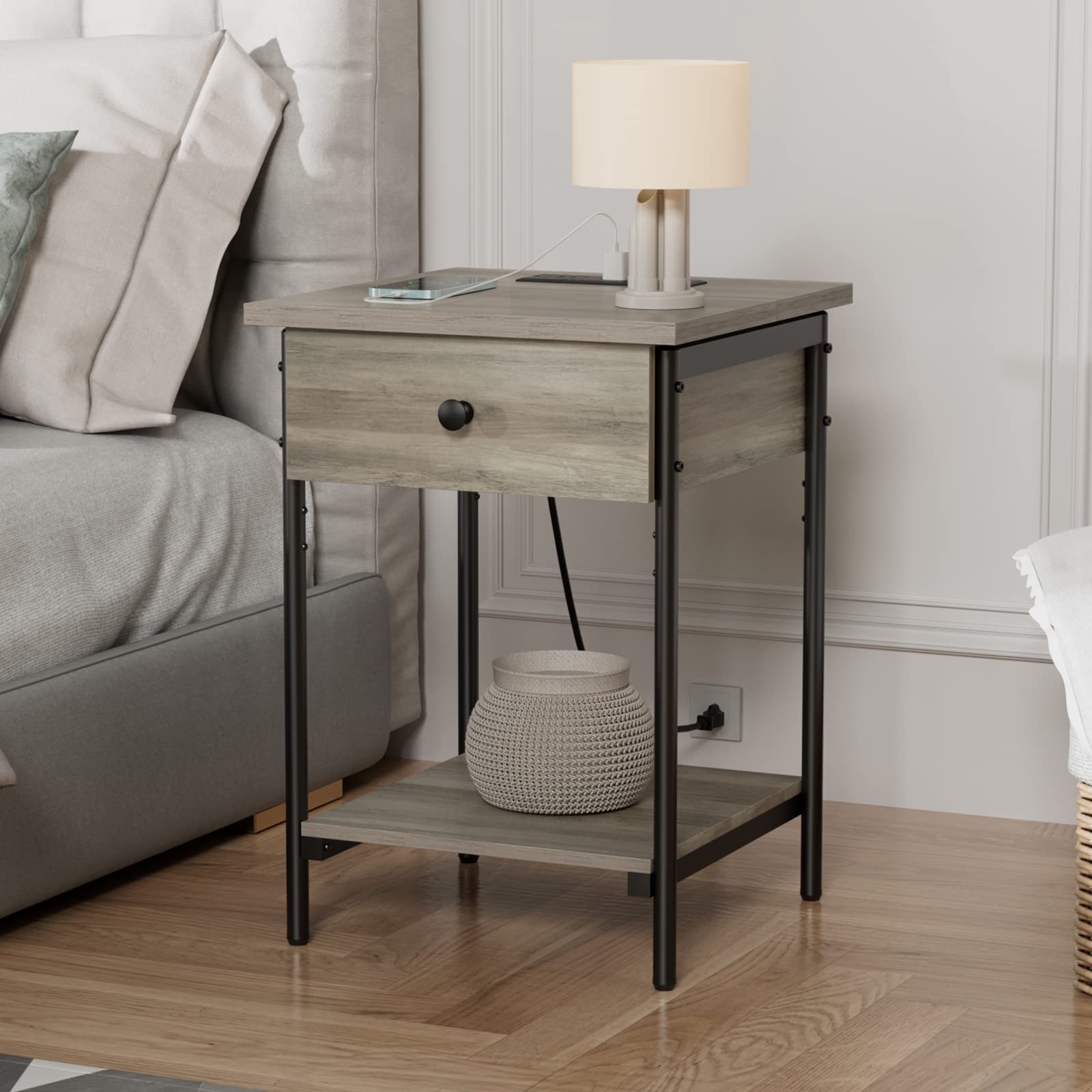 hosote Nightstand with Charging Station, Flip Top End Table with USB