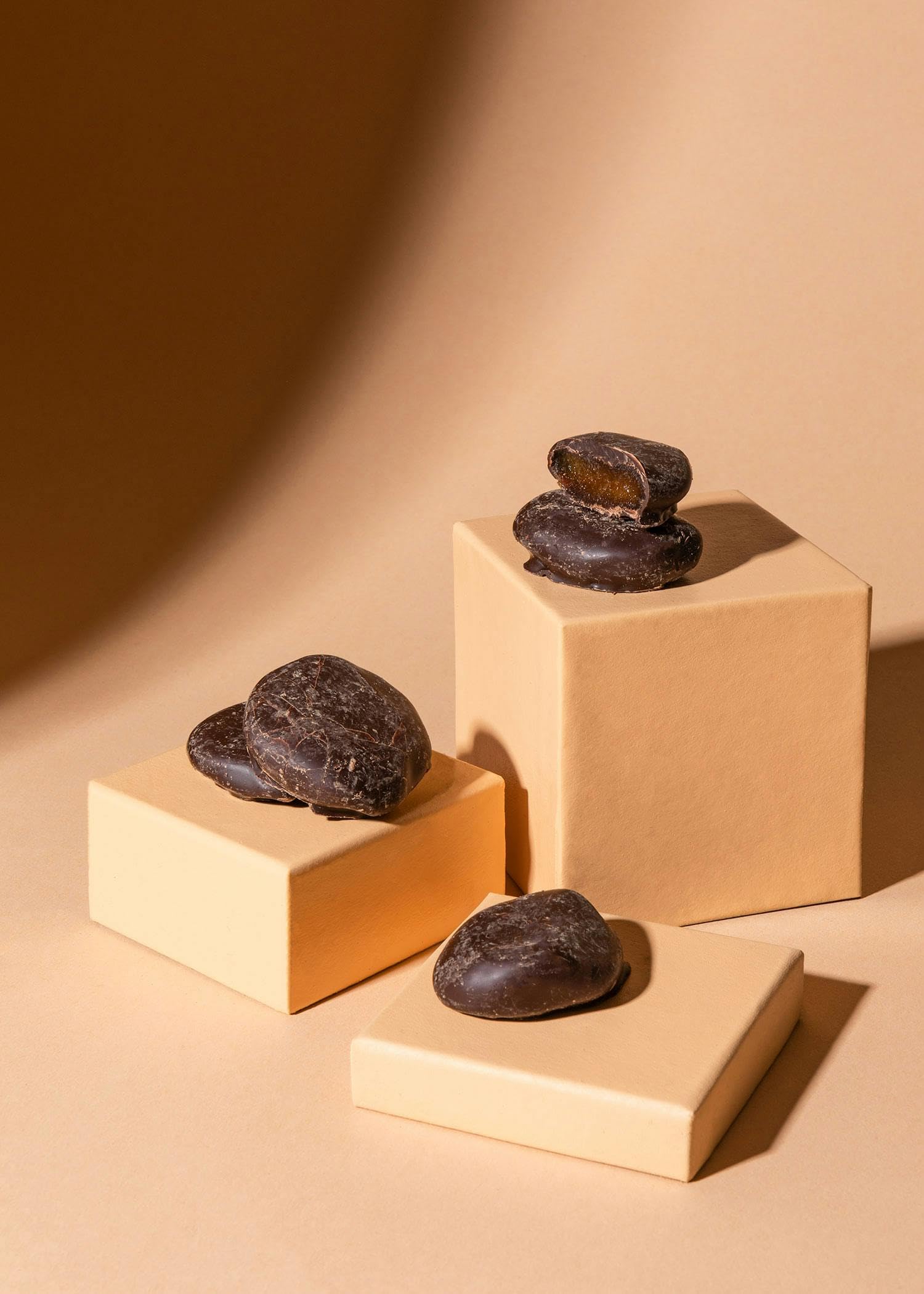 KoRo - Albicocche al cioccolato fondente formato prova 500 g - Delizioso snack vegano senza zuccheri aggiunti