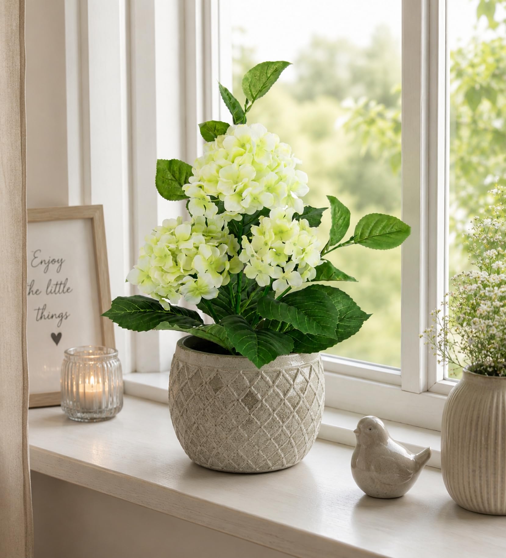 Amazon.de: Flair Flower Knstliche Hortensie im Topf Kunstblumen Blume  Hortensienbusch knstlich Pflanze Balkonpflanze Busch Kunstpflanze  Kunstblume Deko Terrassendeko Topfpflanze Hochzeit Dekoblume, wei