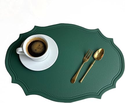 Leather Washable Placemats, Green Thick Faux Leather Heat Resistant Elliptical Shape Table Mats,Waterproof Non-Slip Easy to Clean Place mat for Kitchen Coffee Dining Room Table Set of 6