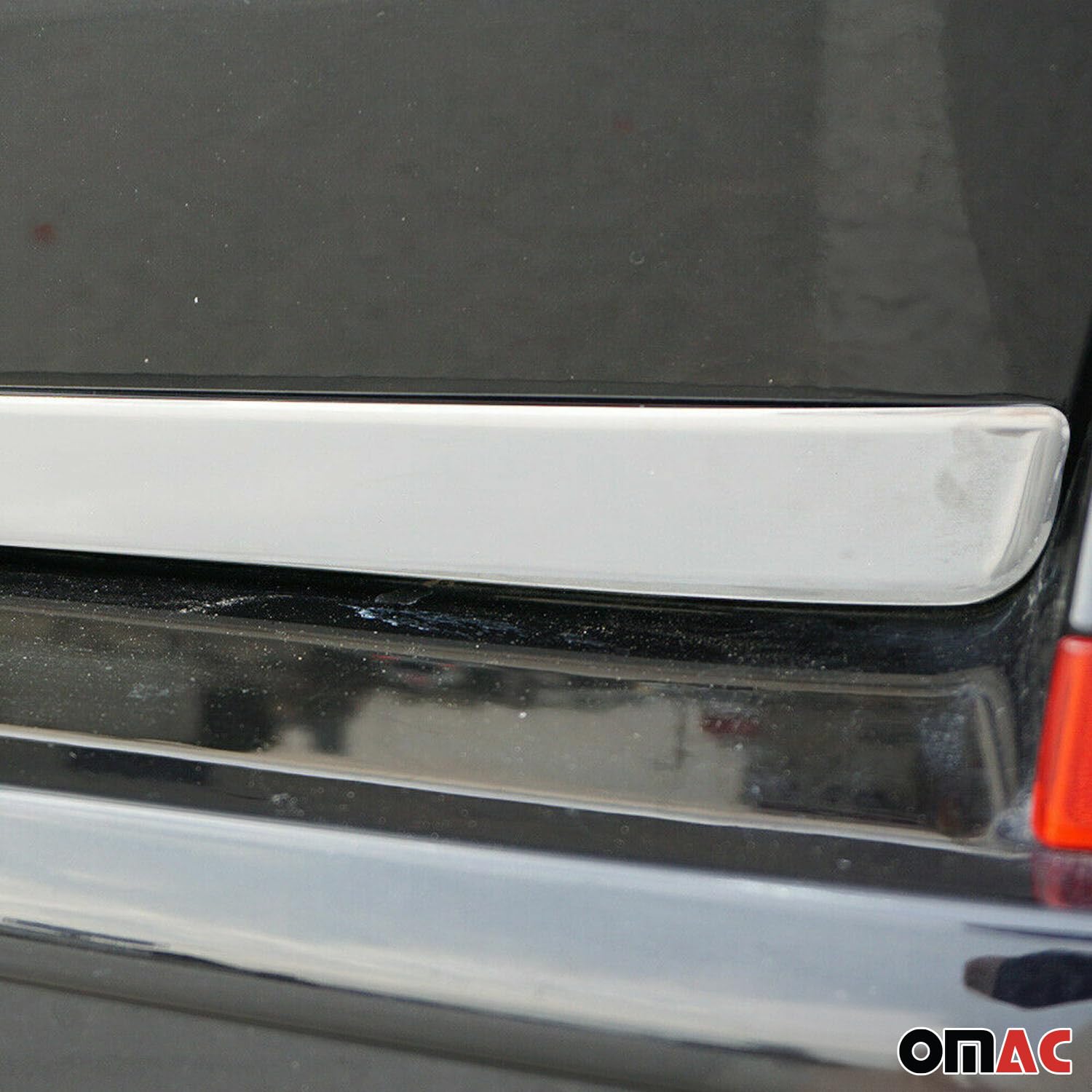 OMAC Kofferraumleiste Heckklappe Leiste kompatibel mit VW Multivan T5 2003-2015 Edelstahl Chrom