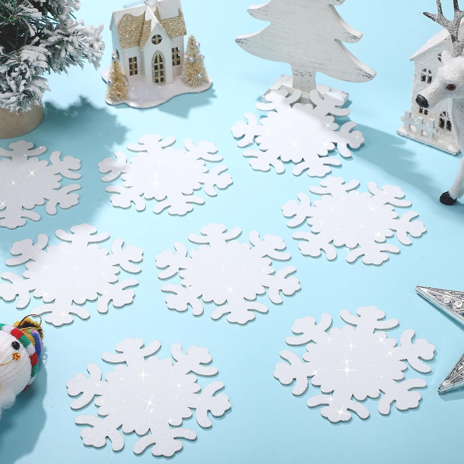 Innconee 36 Pcs Glitter Foam Snowflake Craft Set 5.5 x 5 Inch White Winter Snowflake Shapes Handmade Supplies for Christmas Party Decorations DIY Craft Projects