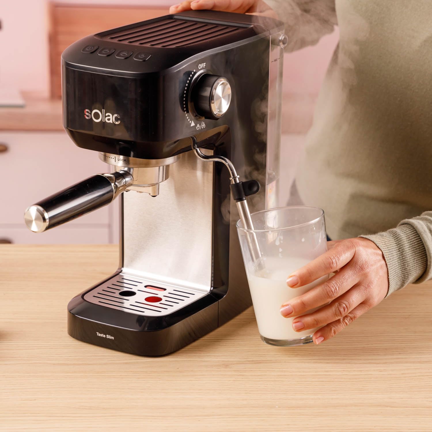 Solac Cafetera Espresso 20 Bar Taste Slim con Sistema Thermoblock y Vaporizador Profesional | Máquina de Café Compacta con Depósito 1,4 L, Programación de Cantidad y Espuma Cremosa Tipo Barista