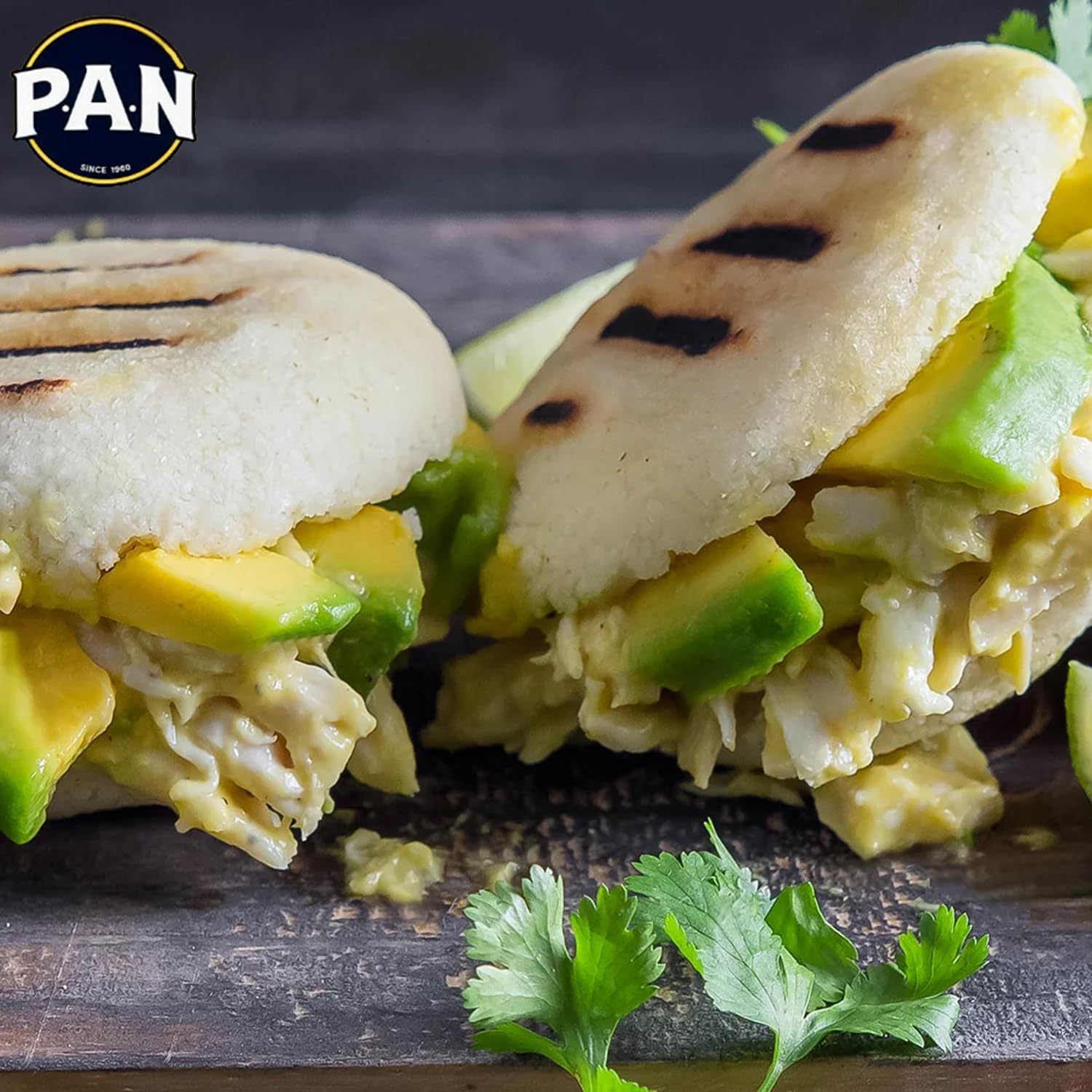 Kajal Pan Premium vorgekochtes weißes Maismehl 1 x 10 kg glutenfrei, bereit, Ihre Rezepte zu inspirieren Authentische Maisköstlichkeiten