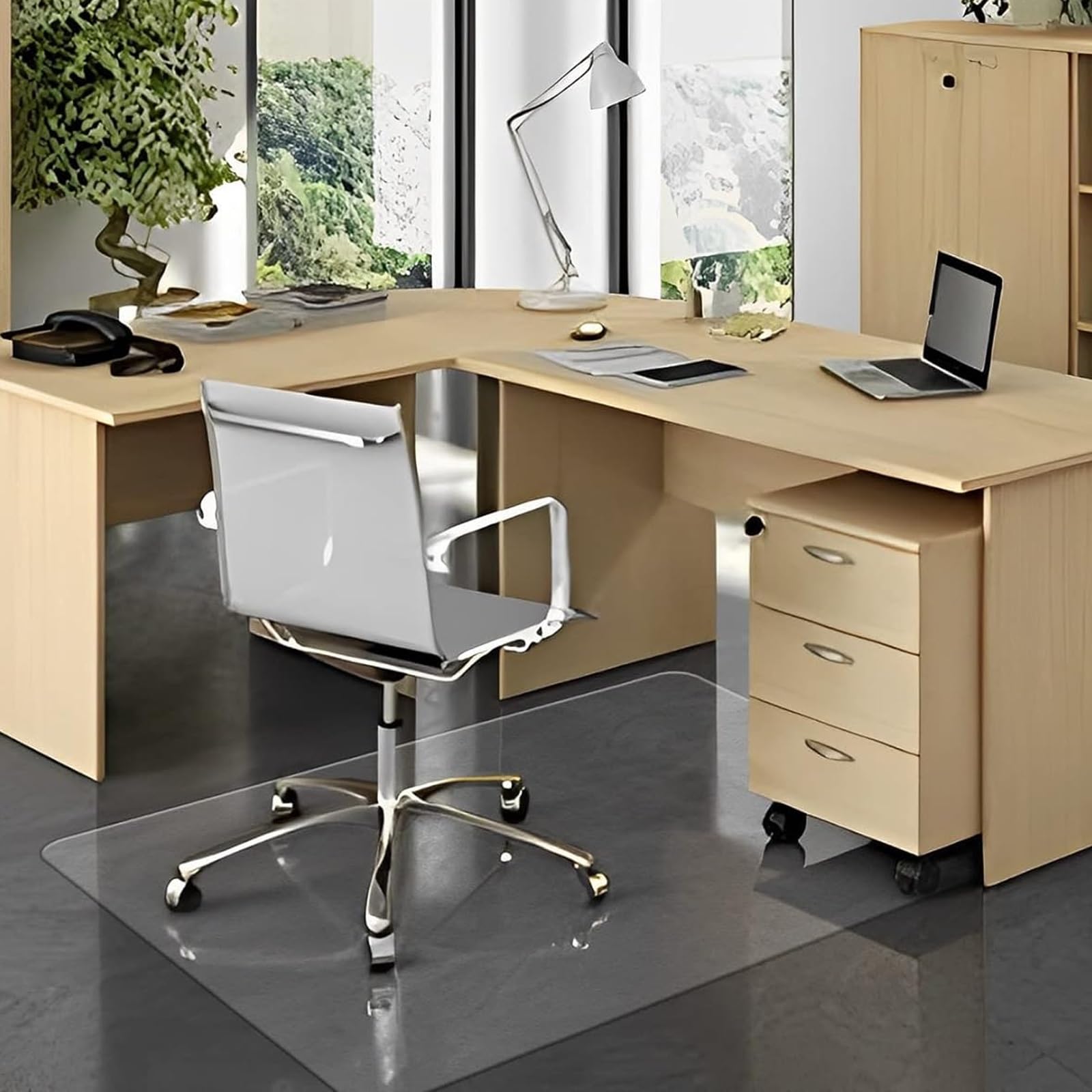 120x150cm Transparent Non-Slip Chair Mat,The floor mat under the dining table,Clear Computer Desk Chair Mat,For Hardwood Floor,Wood Floor,Tile Floor,Office,Waterproof,Easy to clean,Thickness 1.5mm. (