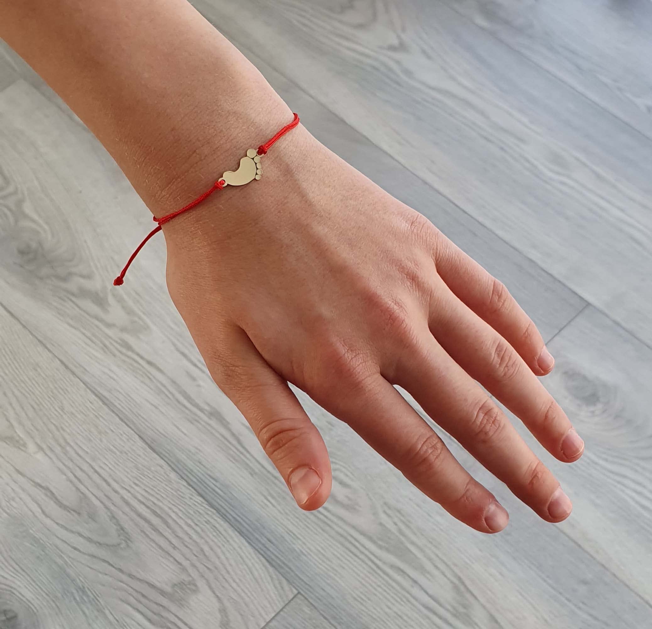 585 Gold Armband für Damen mit Babyfüßen 14K Goldarmband 16-20 cm Rot Band Geflochtene Freundschaftsbänder