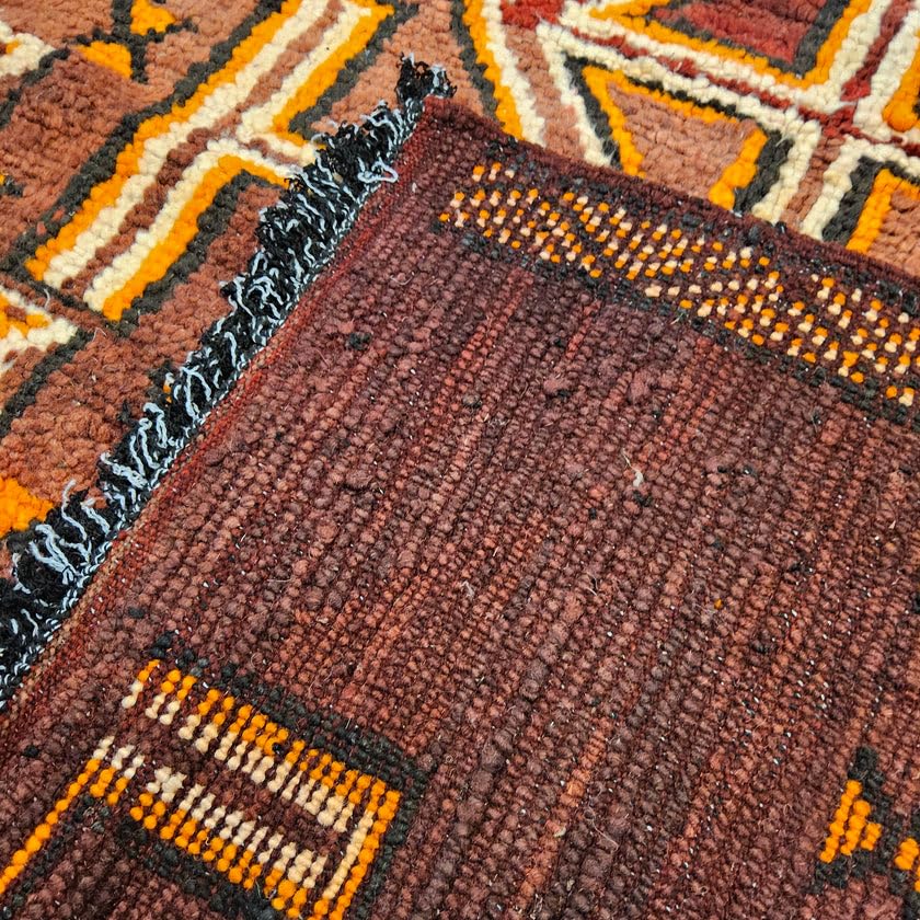 Générique Tifinagh Shop - Tapis Berbère Boujaad Authentique - Fait Main en Laine – 190 x 123 cm – Tapis Marocain Artisanal du Maroc