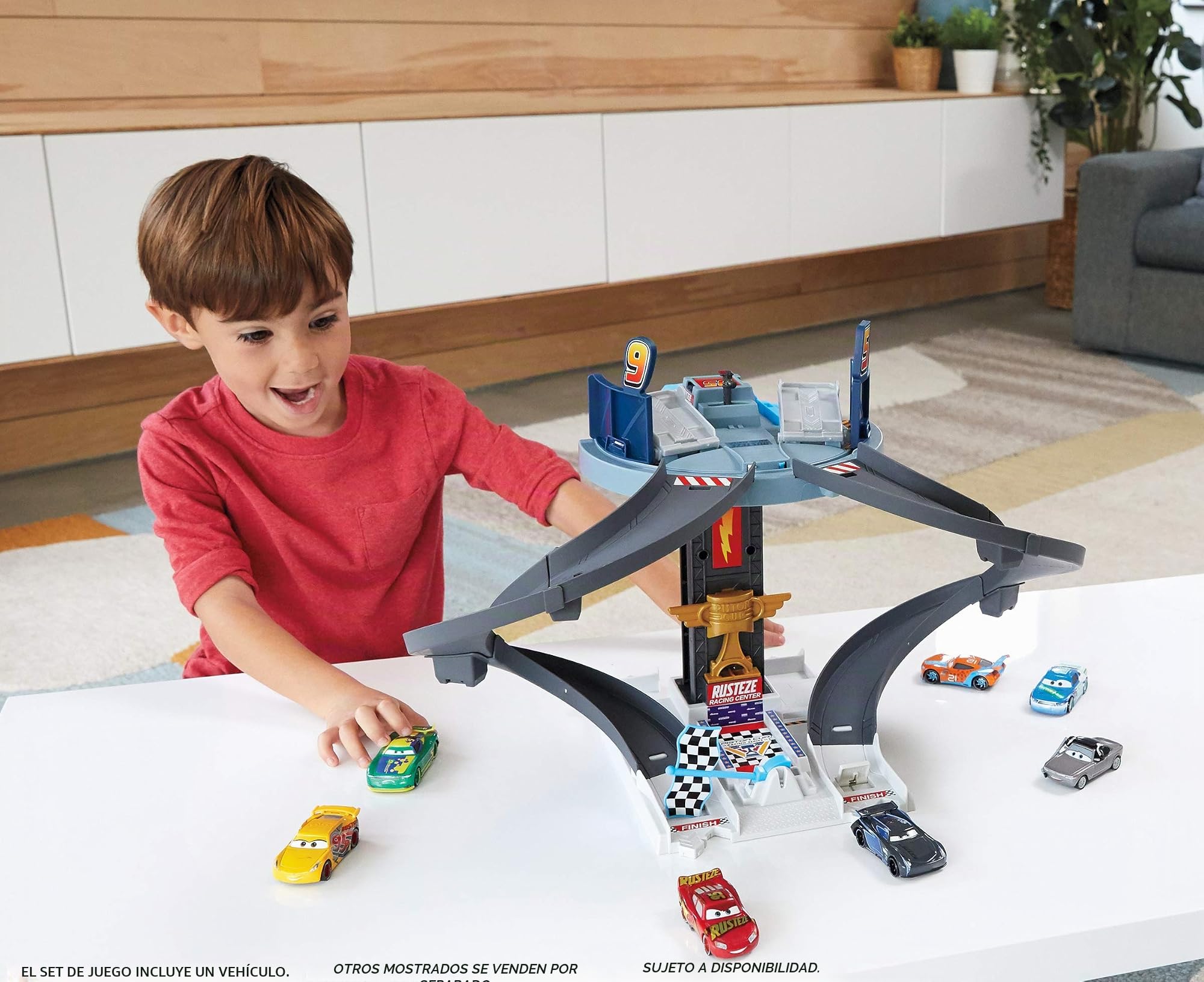 Disney Cars - Torre de Rusteze Centro de Entrenamiento (Mattel GJW42) , color/modelo surtido