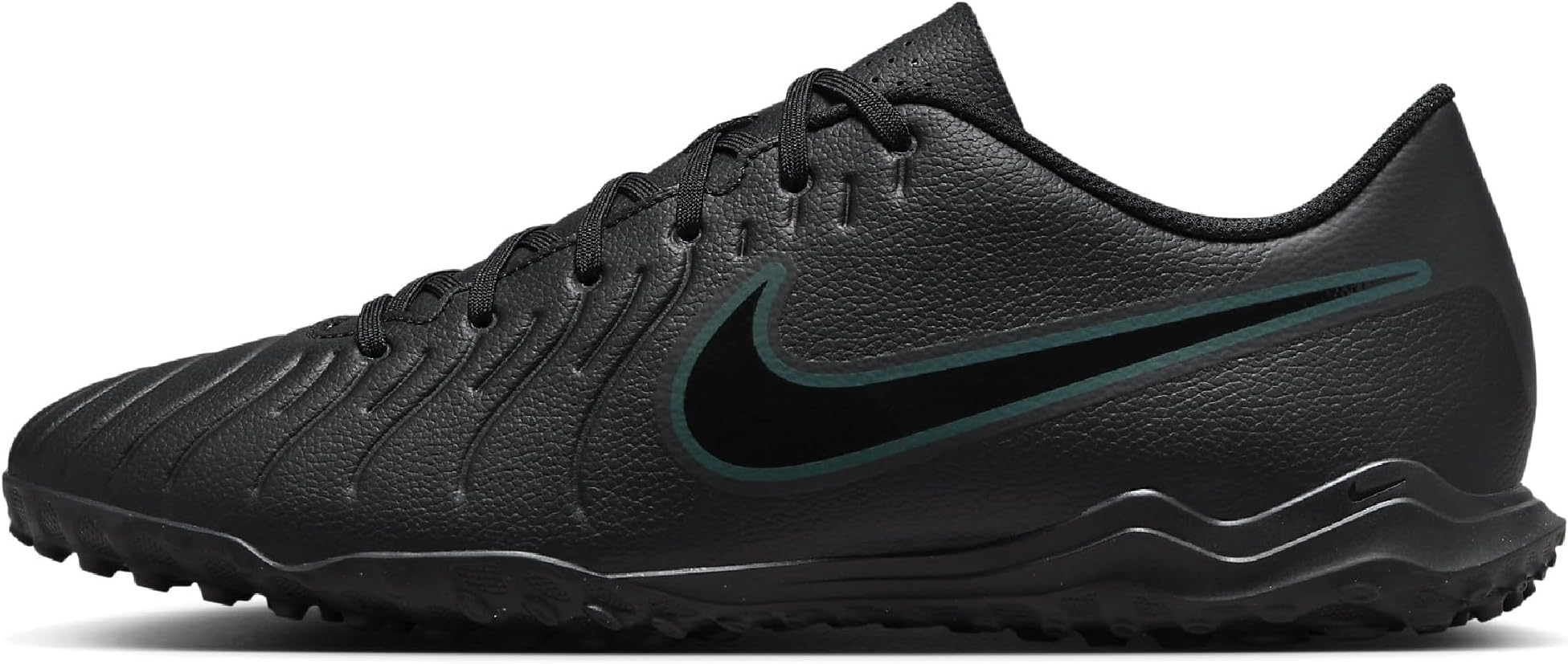 black nike football trainers