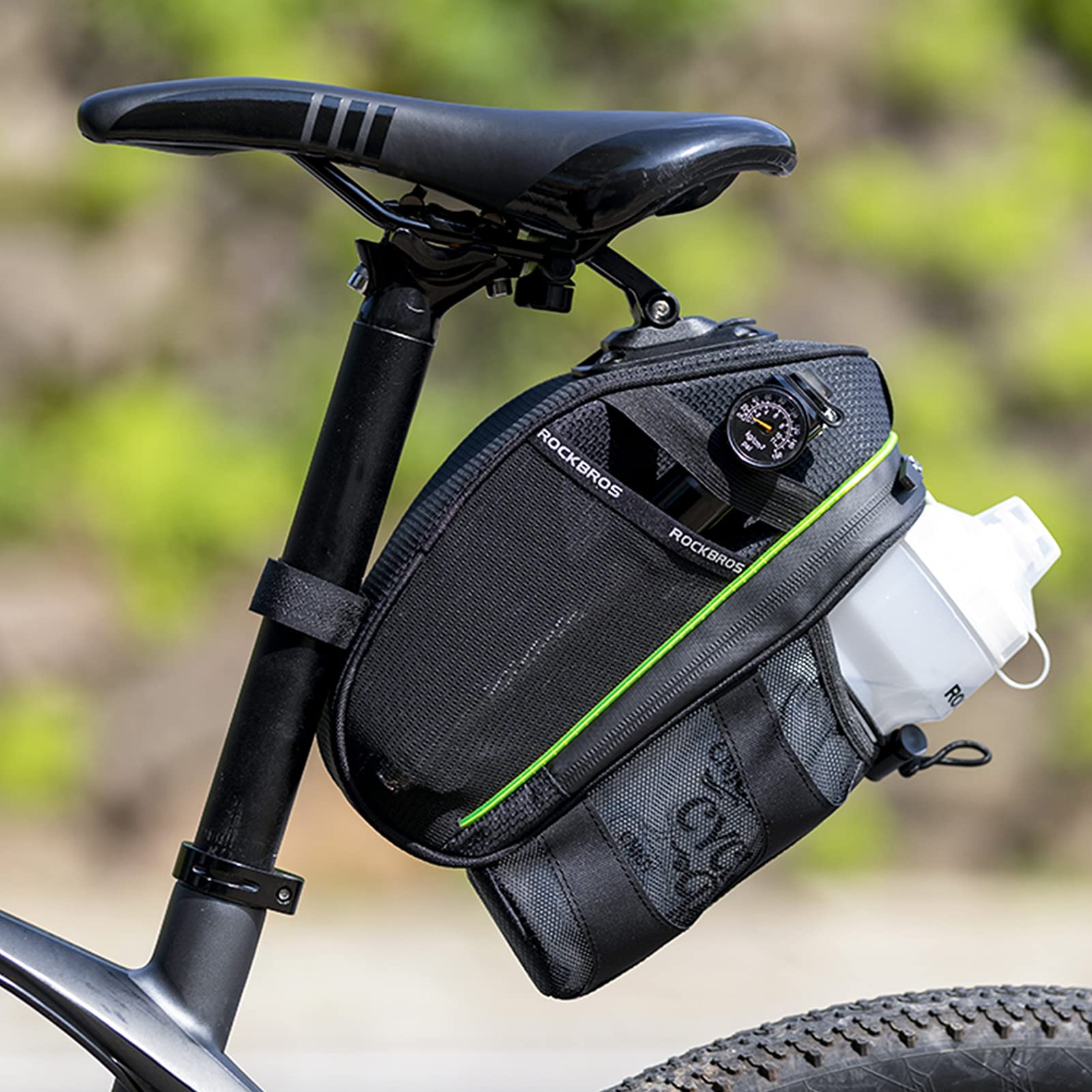 ROCKBROS - Bolsa de sillín de Bicicleta (1,5 L, con portabotellas, maletín de Marco de montaña, Color Negro