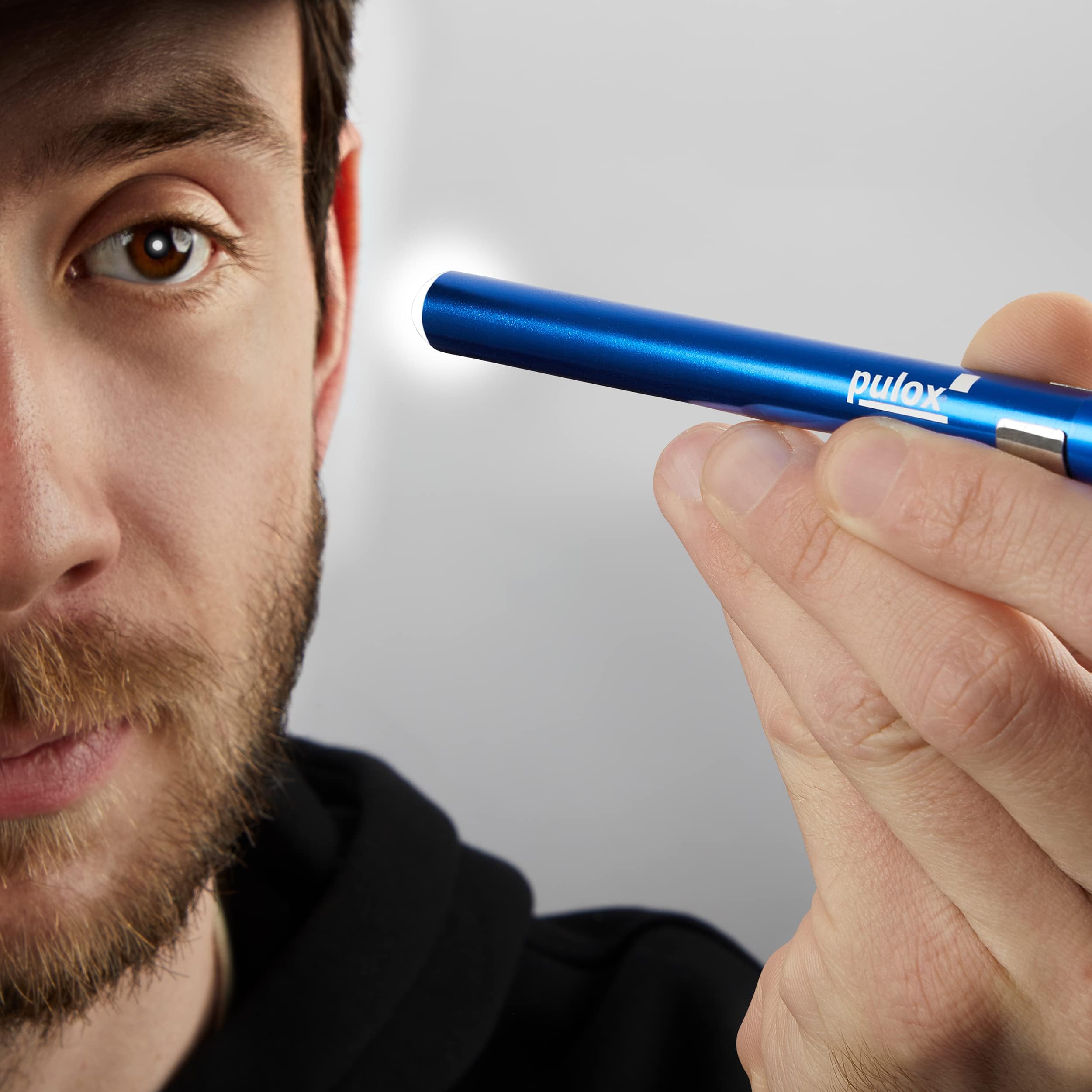 Pulox Diagnostikleuchte – Medizinische LED-Pupillenleuchte Aus Aluminium Mit Messskala, Inkl. 2 AAA-Batterien, Für Ärzte & Pflege