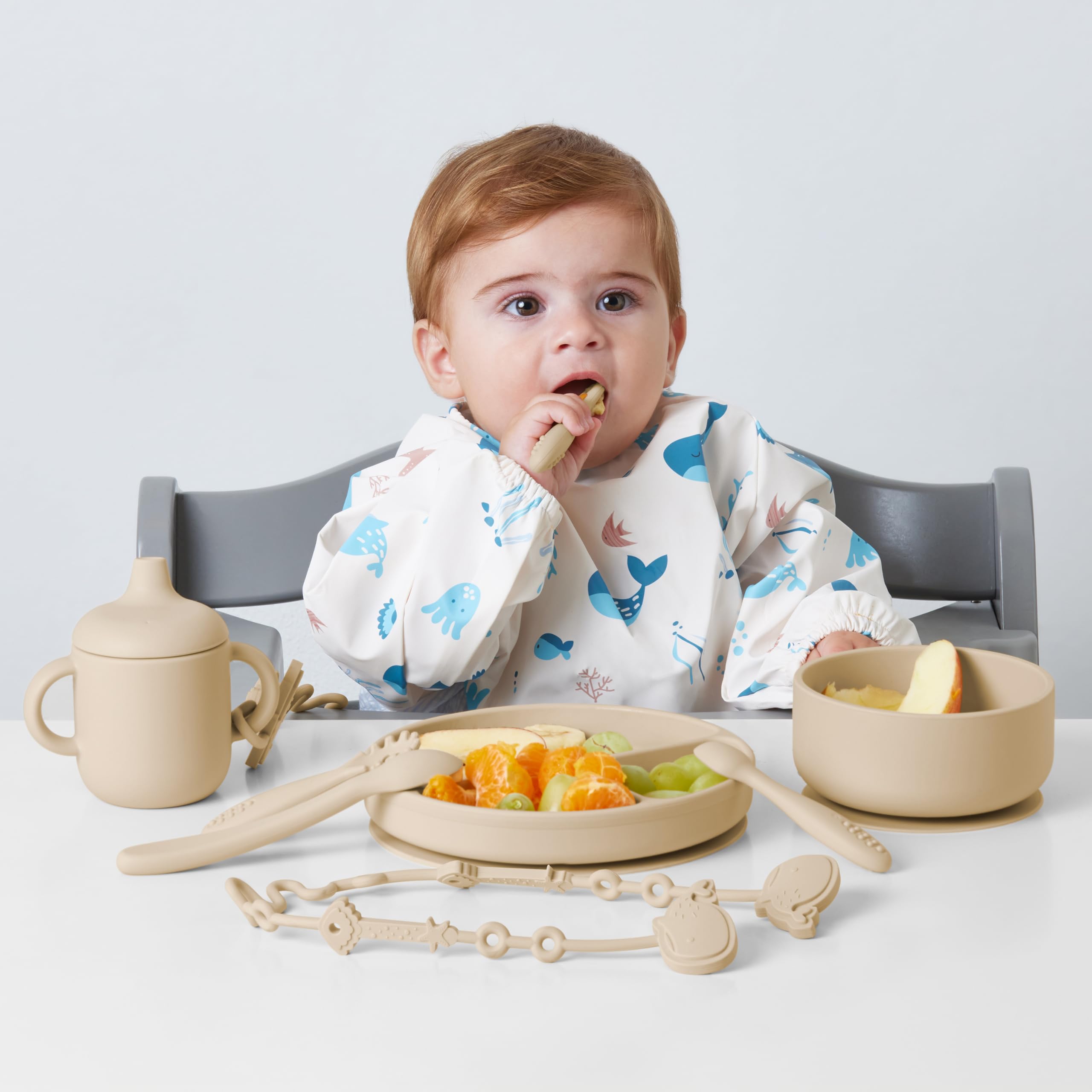 Navik | coffret repas bebe 12 pièces | assiette ventouse pour bébé | tasse apprentissage | bol et cuillere en silicone | Bavoir à manches longues | beige