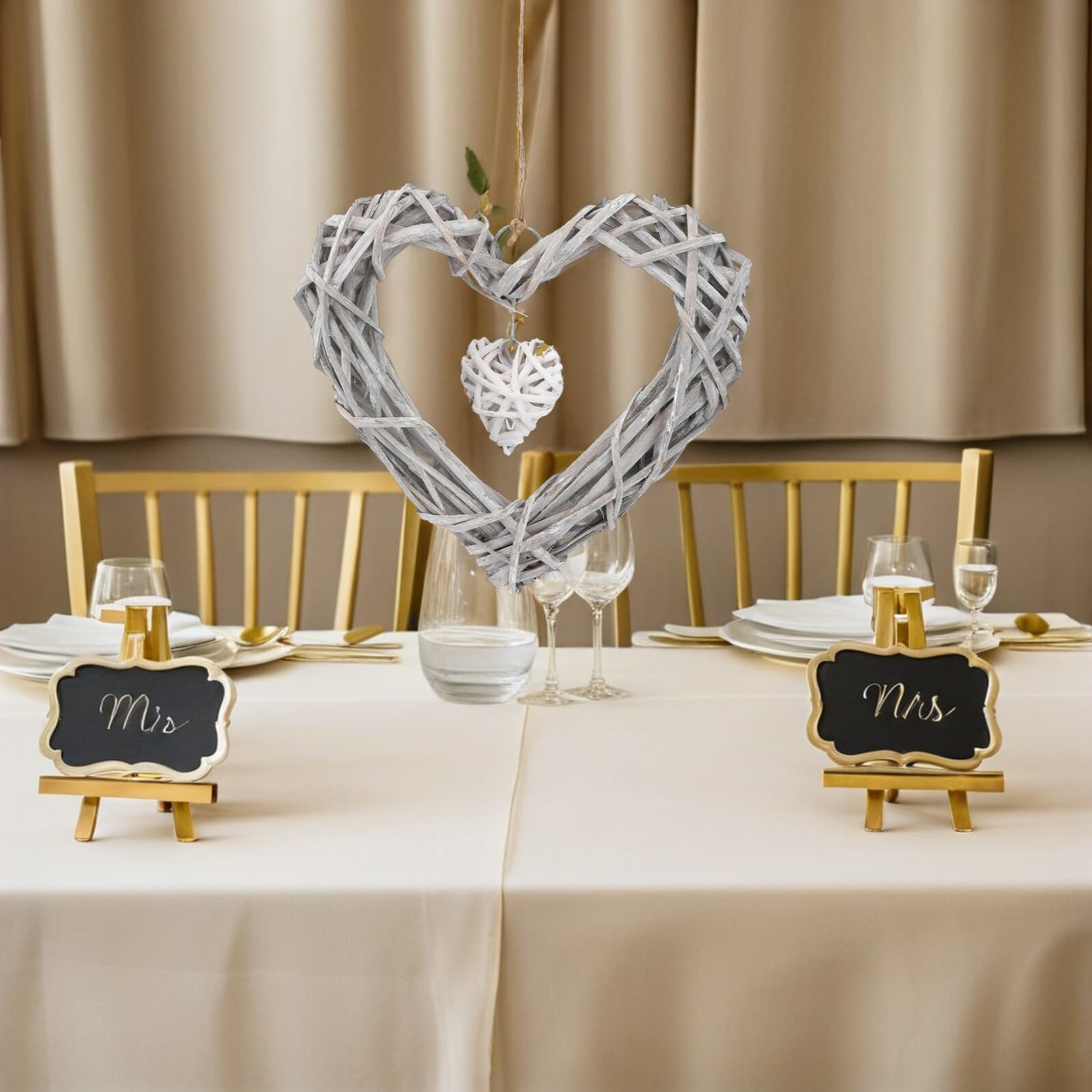 Homoyoyo 4 STÜCKE Rattan Herz Deko zum Aufhängen Handgefertigt mit Spitze Romantischer Weidenkranz für Hochzeit Party Schlafzimmer Wanddekoration Langlebig und Leicht Stilvolles Herz