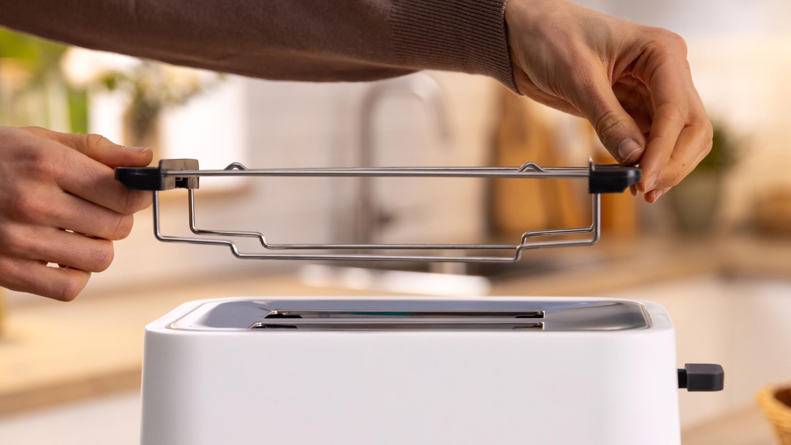 Bosch MyMoment TAT3M121 - Toaster Grille Pain compact - Arrêt automatique - 950 W - Fonction décongélation et réchauffage - Chauffe-viennoiserie amovible - Couleur : Blanc