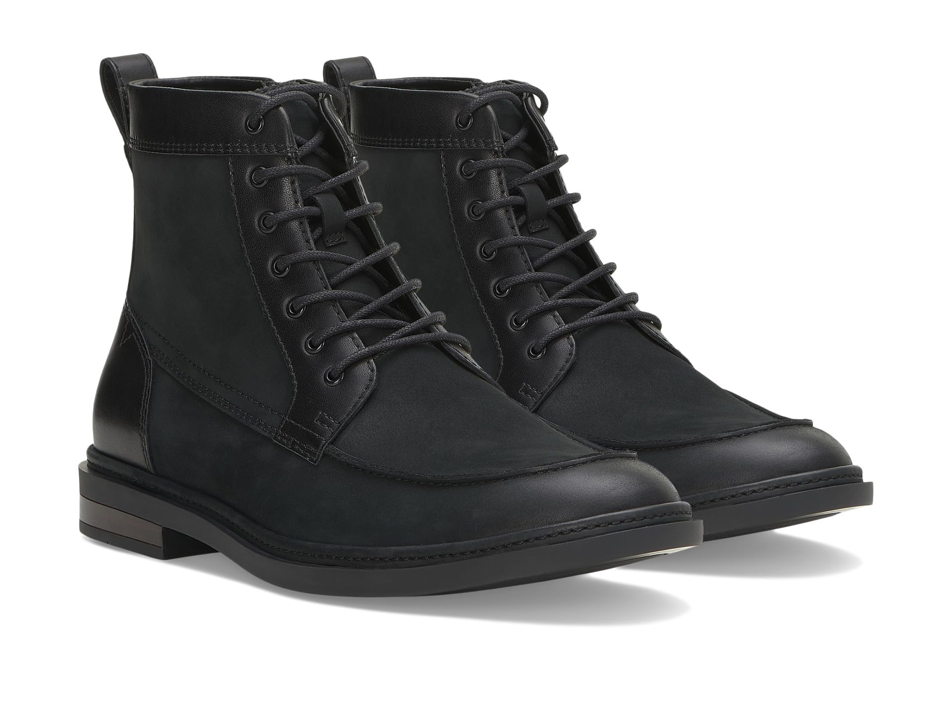 Vince Camuto Men's Bendmore Lace-up Chukka Boots