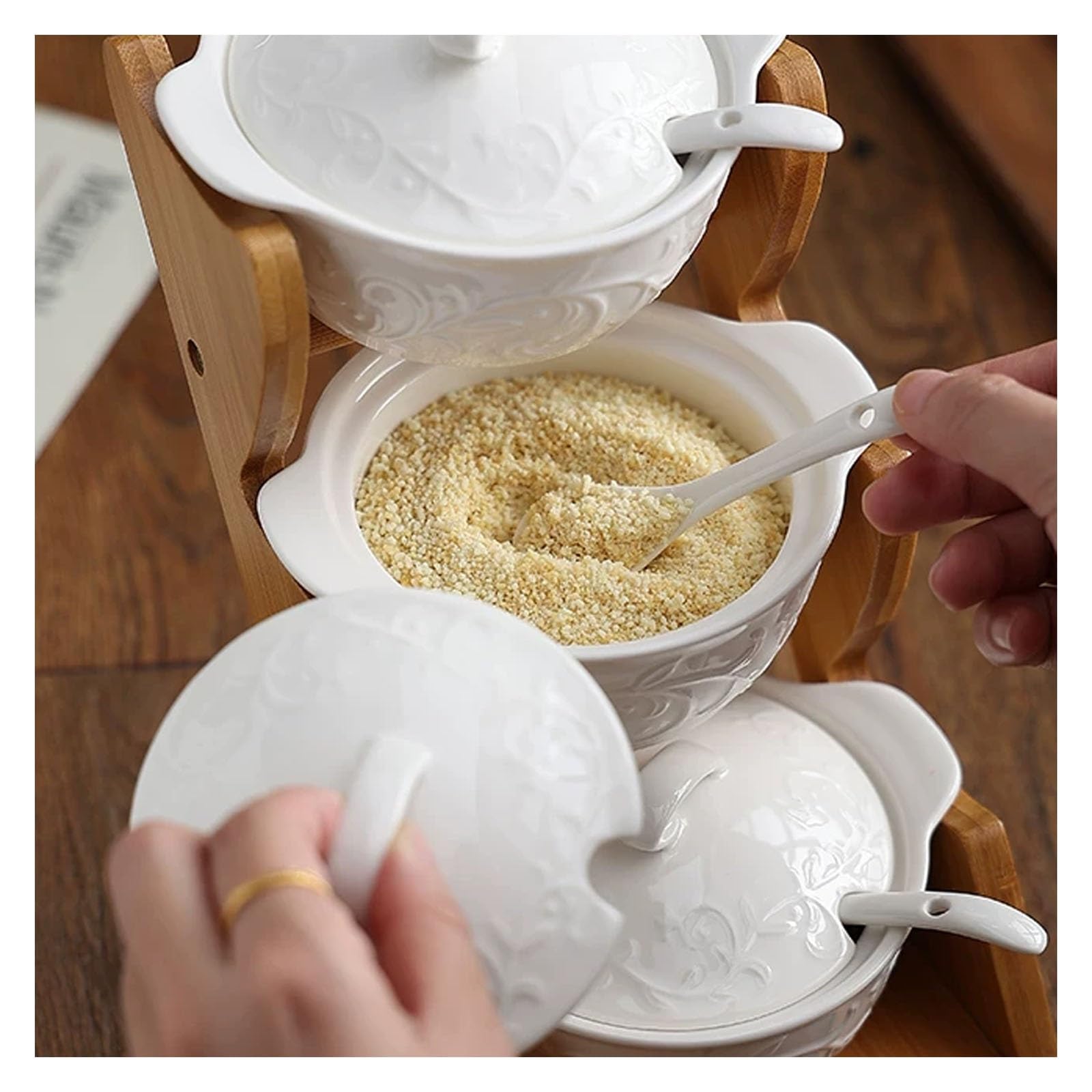 Set di 3 barattoli for spezie in ceramica, zuccheriera con coperchio e cucchiaio, stoviglie for spezie, sale for spezie con vassoio da portata for tè, sale for caffè, salsa di zucchero