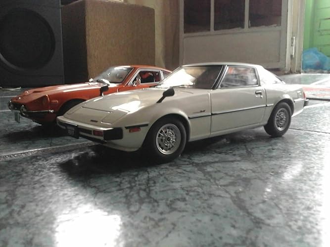 Amazon | AUTOart 1/18 マツダ サバンナ RX-7 リミテッド (SA