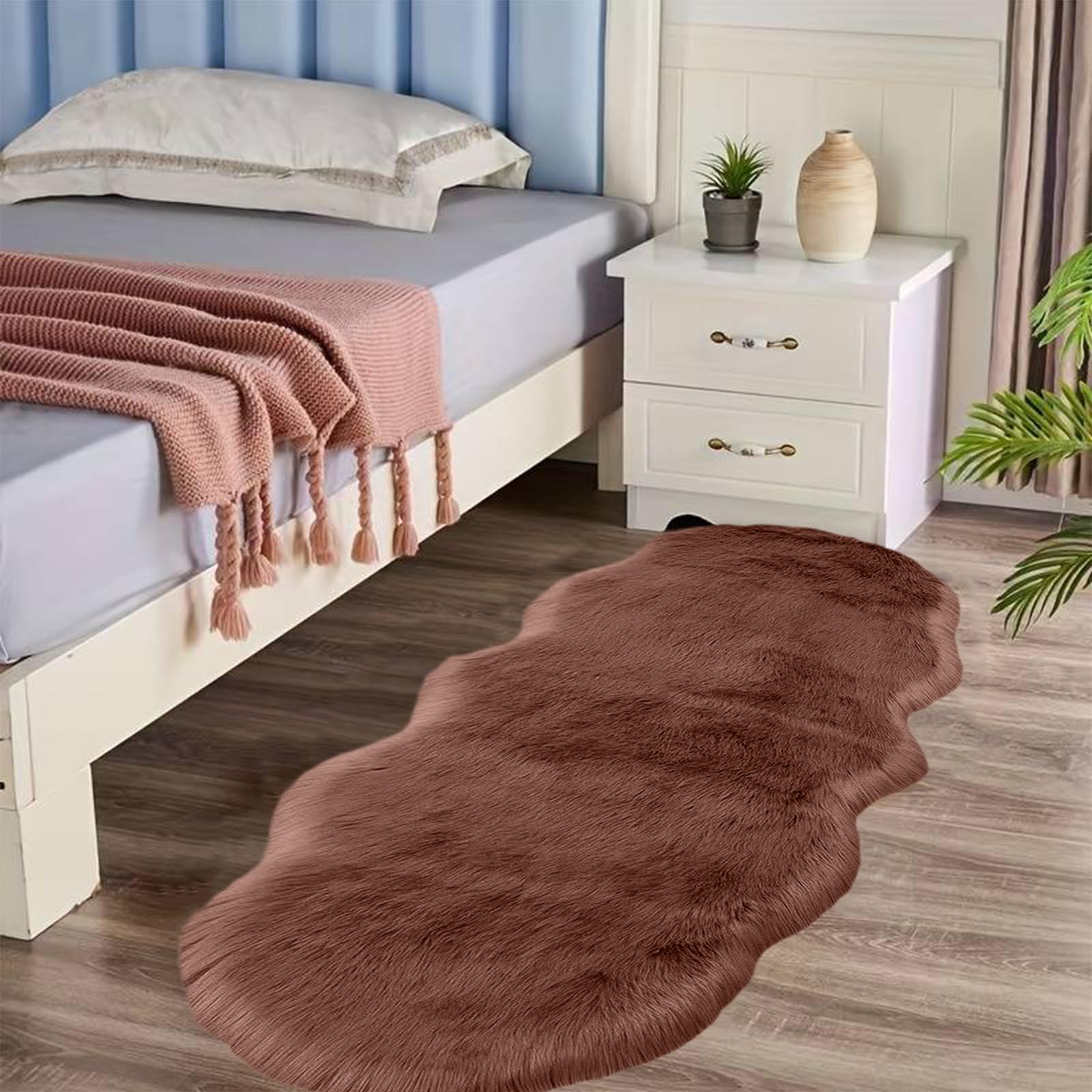 Fluffy Faux Fur Sheepskin Rug, Shaggy Couch Cover Seat, Cover Bedside Rugs, Soft Fluffy Carpet Shaggy for Bedroom, Sofa,Living Room, Bedside, Nursery & Kids Room (Brown)