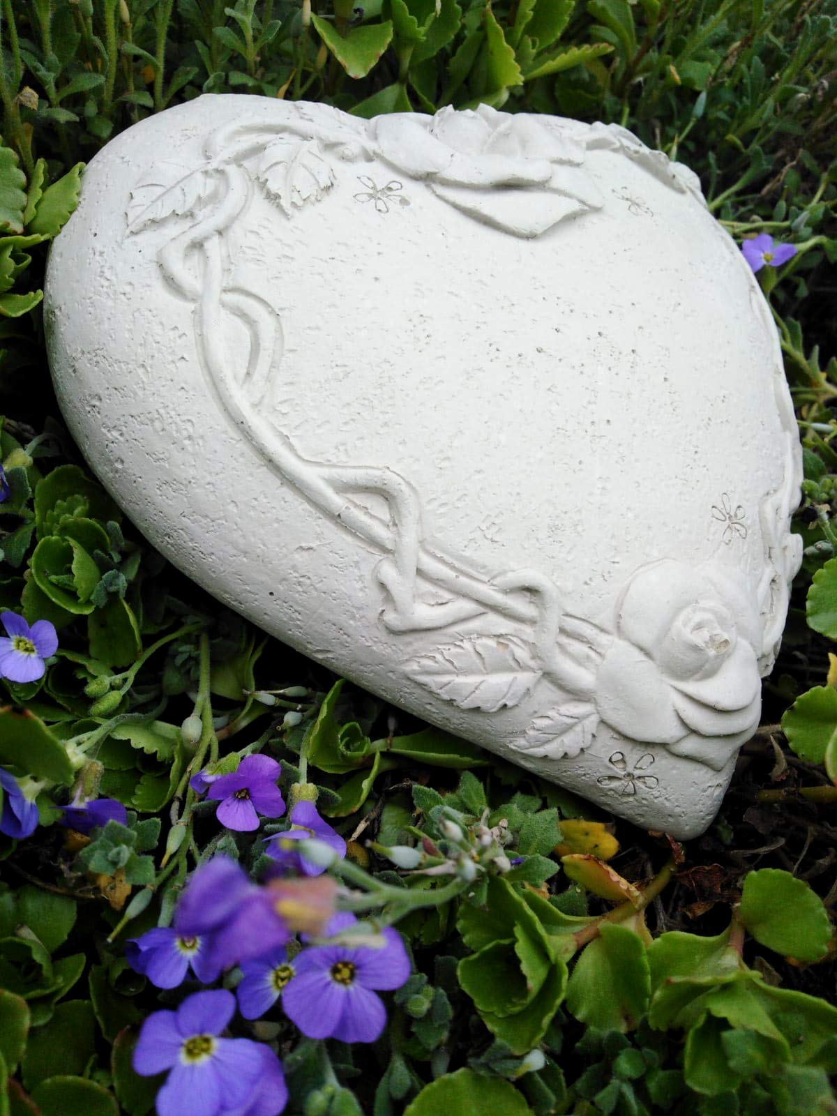 Radami Grabherz Gedenkstein – Steinguss-Herz Mit Rosenranke, 9,5x9,5 Cm, Wetterfest, Antik Grau