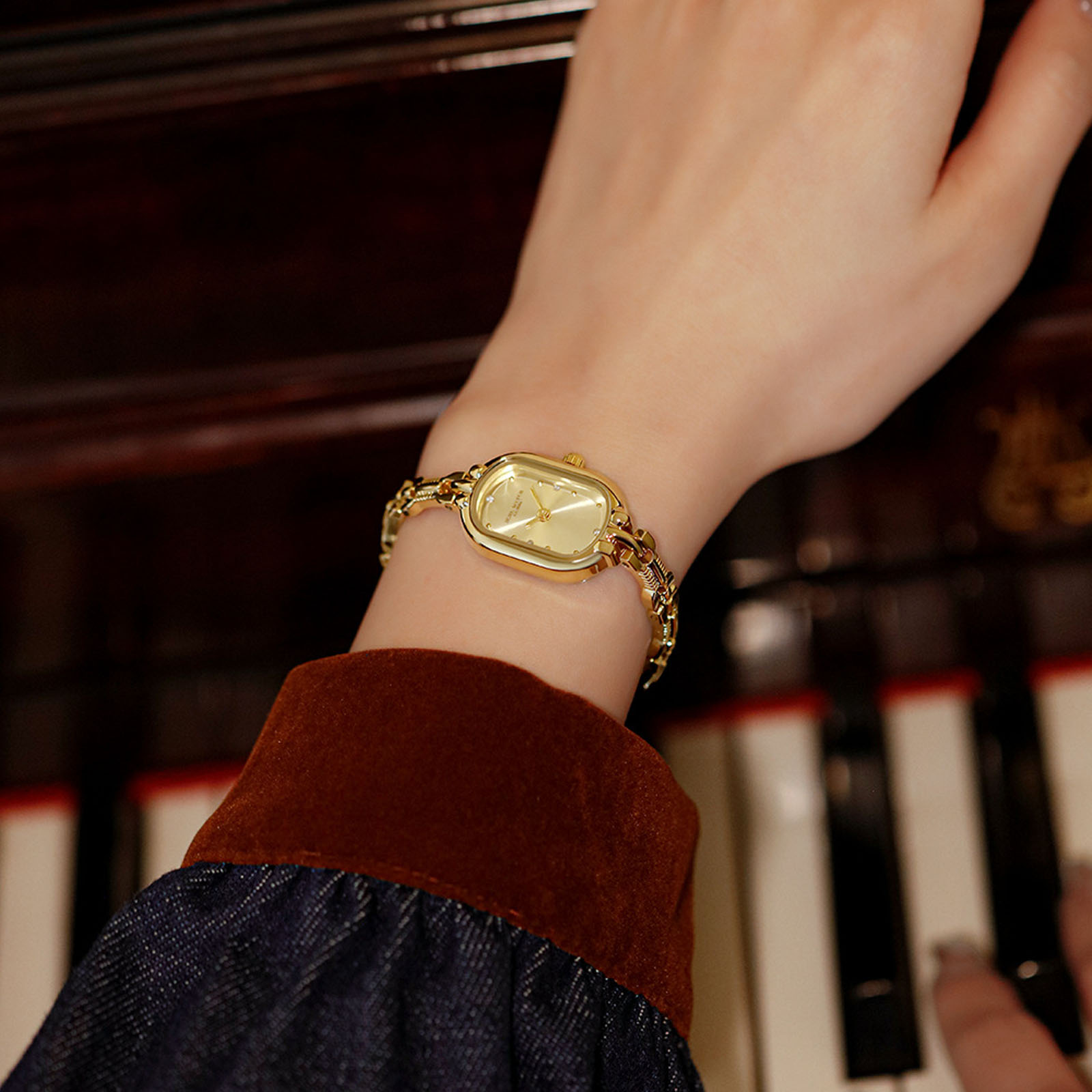 Amazon.com: Dacdyi Vintage Petite Bracelet Gold Watch for 