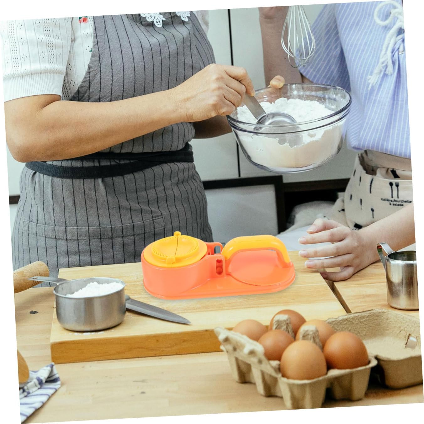 2 in 1 Dumpling Maker Manual Dough Presser for Kitchen Cooking