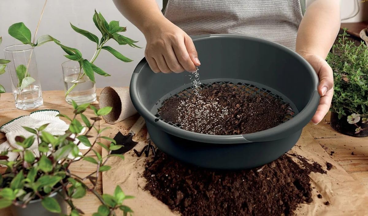 BirnePower Tamis de Jardin Rond ISIO370 avec Mailles 4-10mm, Passe-Partout pour Terre et Compost, Crible à Sable Robuste, Outil Pratique, Ø 37cm