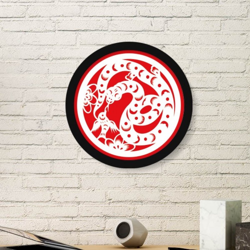 Peinture dragon du zodiaque sous cadre en bois noir pour décoration murale raffinée