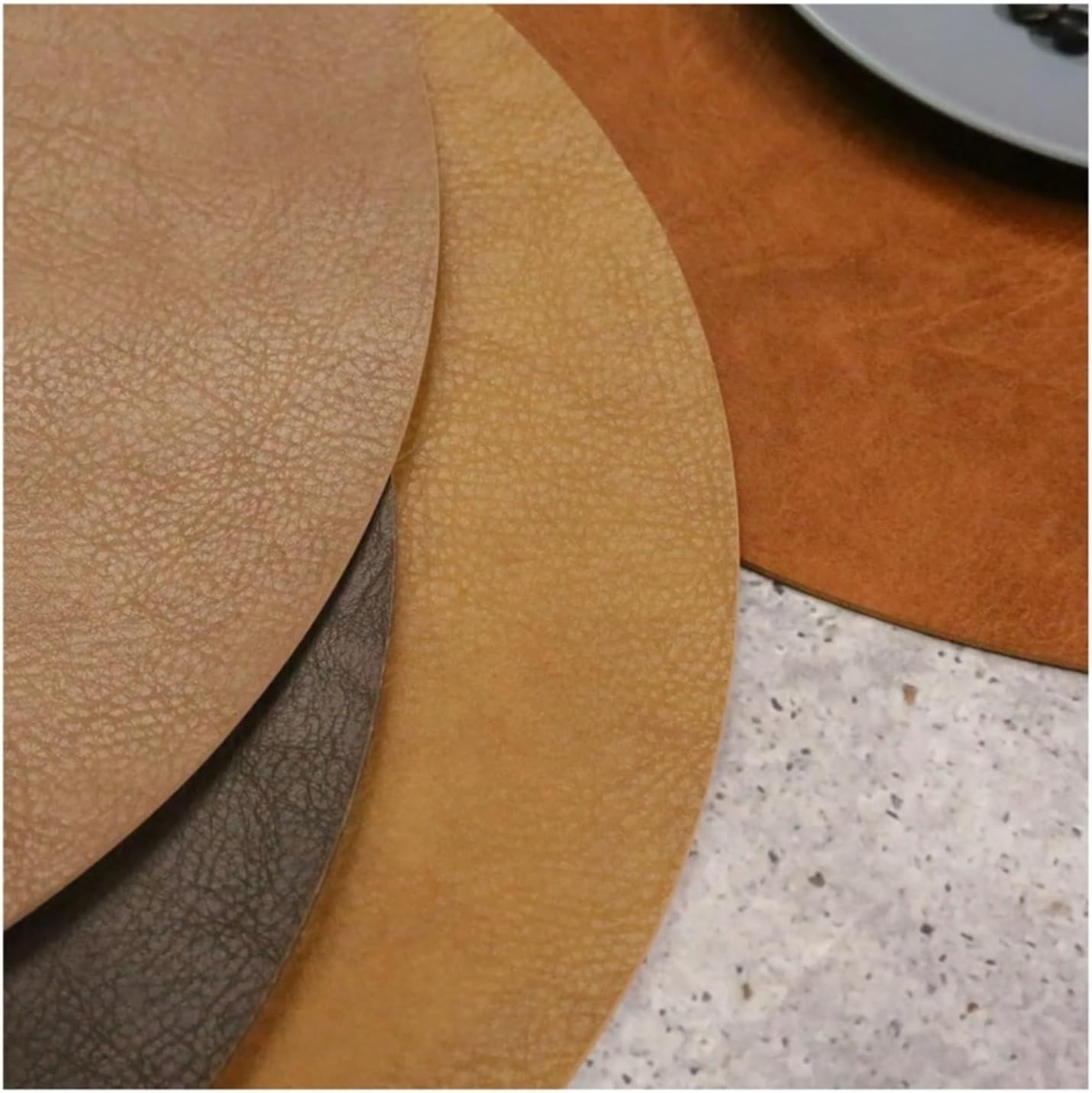 1Sets Leather Placemats Round Washed Cowhide Pattern Table Mats For Dining, Kitchen, Party Decoration(COR mud grey)