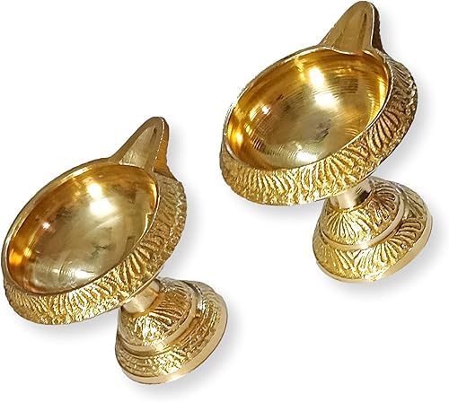 Vista 5 de athizay Juego de diya de latón Paquete de 2 lámparas de aceite tradicionales indias para Pooja, Diwali y decoración espiritual Vilakku de latón