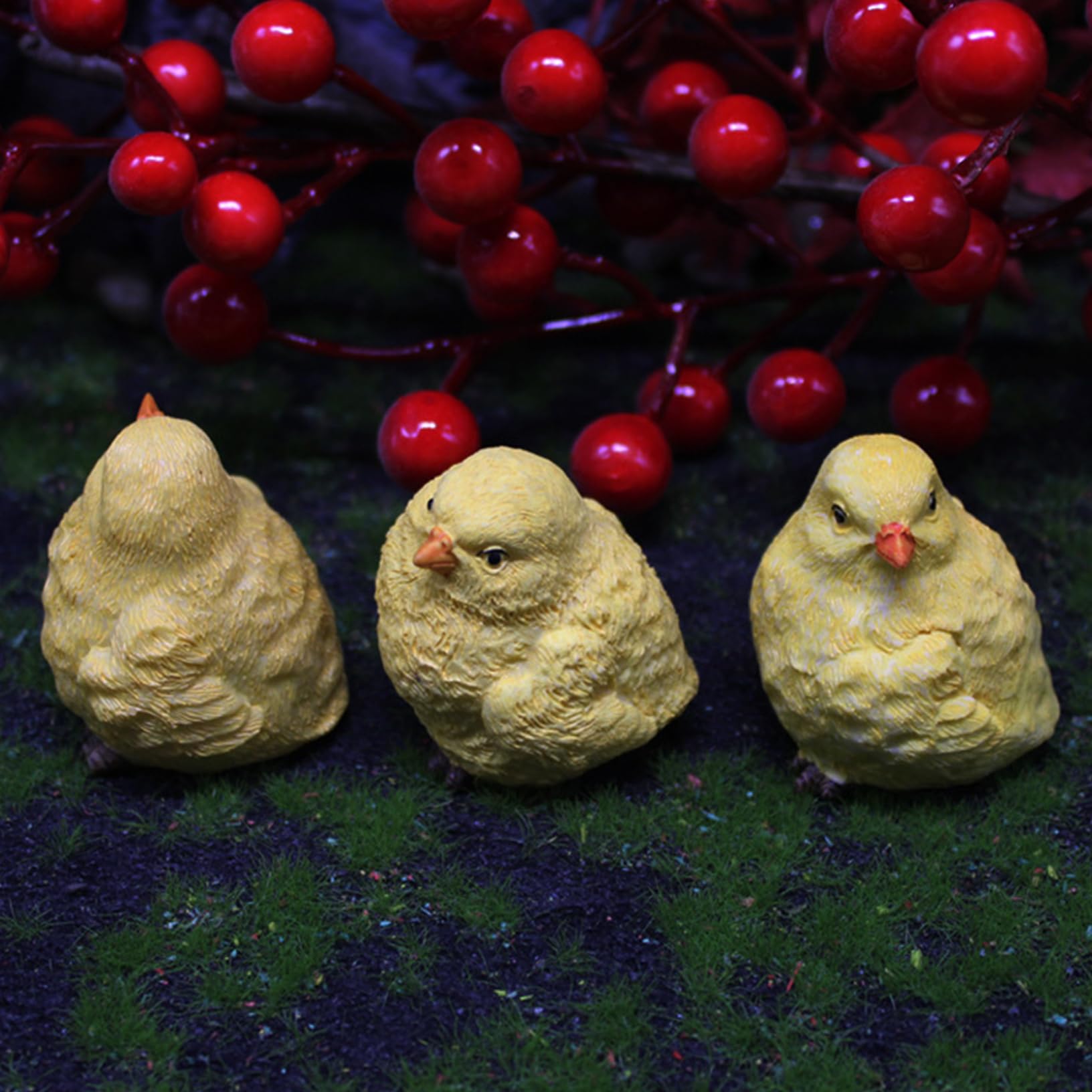 Wedhapy outdoorChicken Statue, Garden Decor, Garden Statues, Outdoor Decoration Little Yellow Chicks Chicken Statues Lawn Ornament, 2 Inches, 3pcs